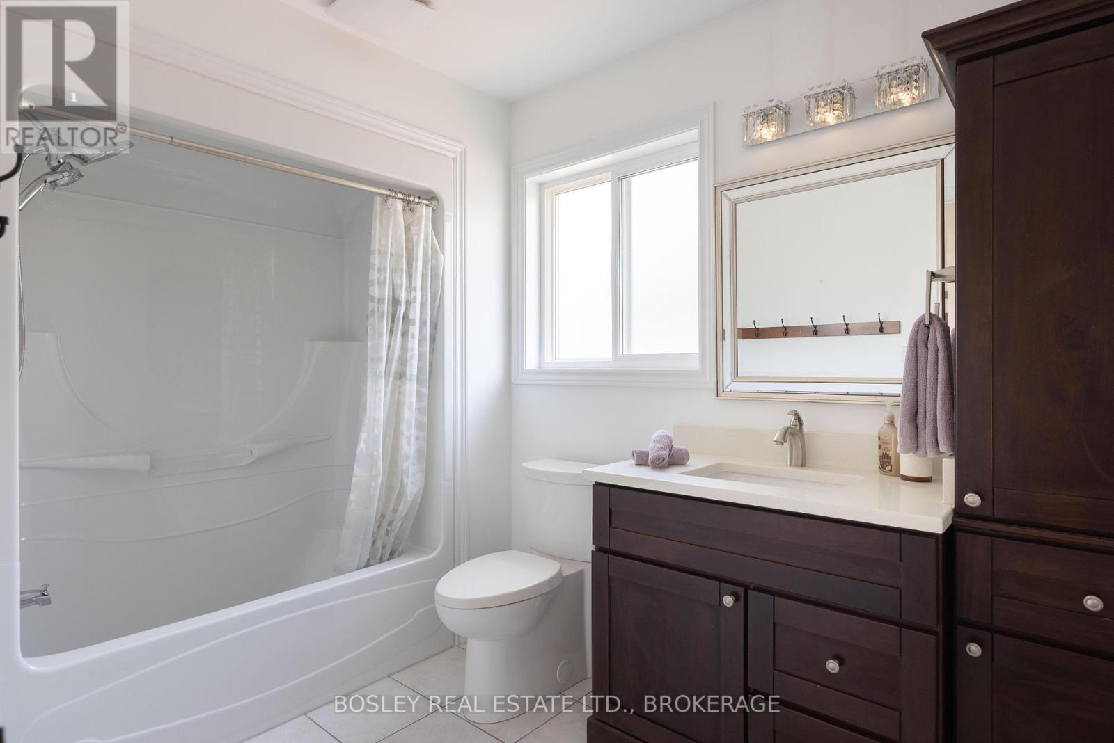 8 Damson Street, St. Catharines (Rykert/vansickle), Ontario  L2S 4B2 - Photo 26 - X12192116