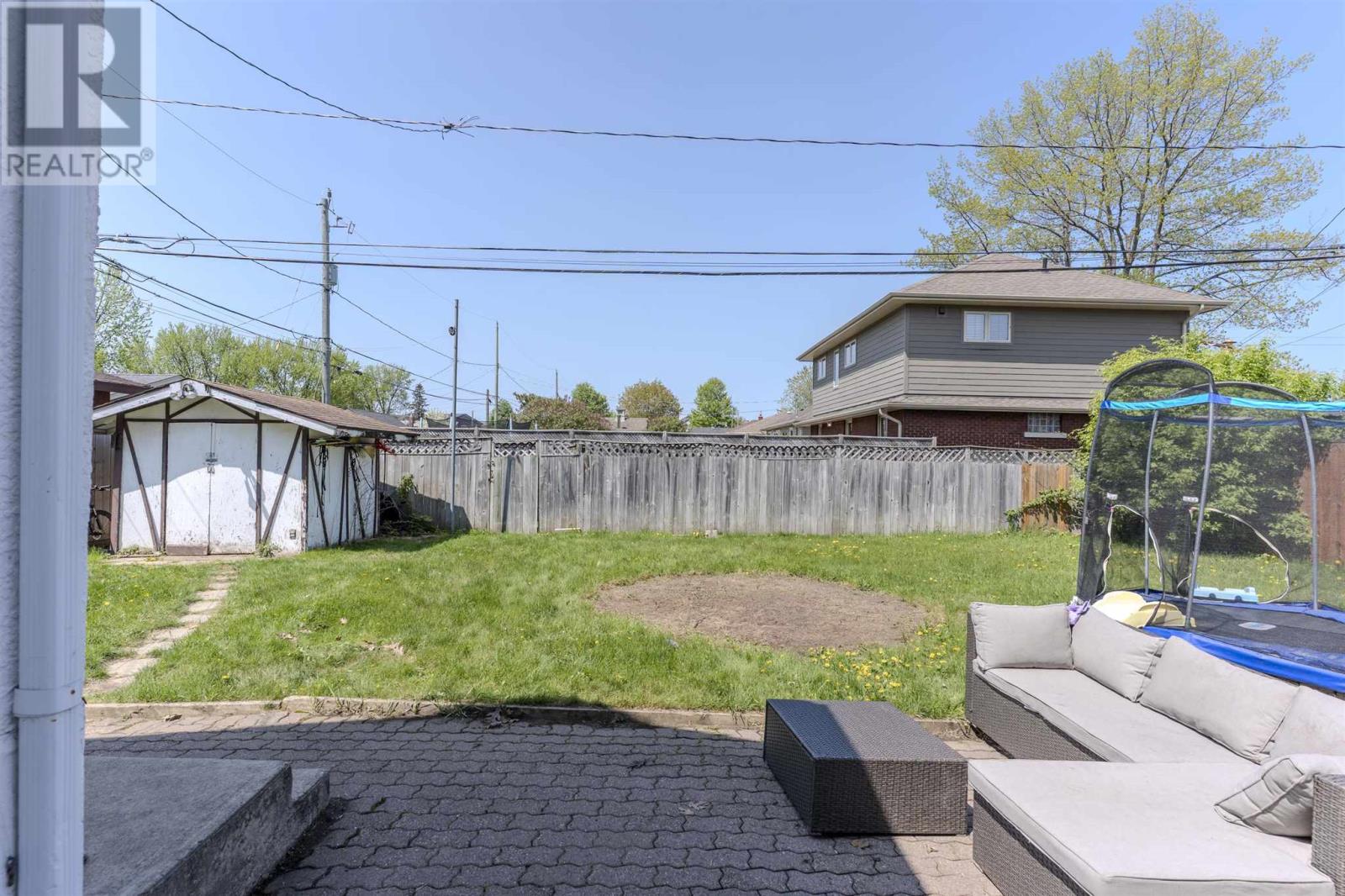 531 Hyde Park Ave, Thunder Bay, Ontario  P7E 1Y1 - Photo 29 - TB251486