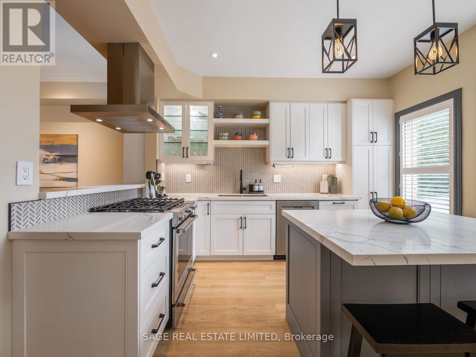 7 San Remo Terrace, Toronto, Ontario  M8Z 6C5 - Photo 19 - W12191768