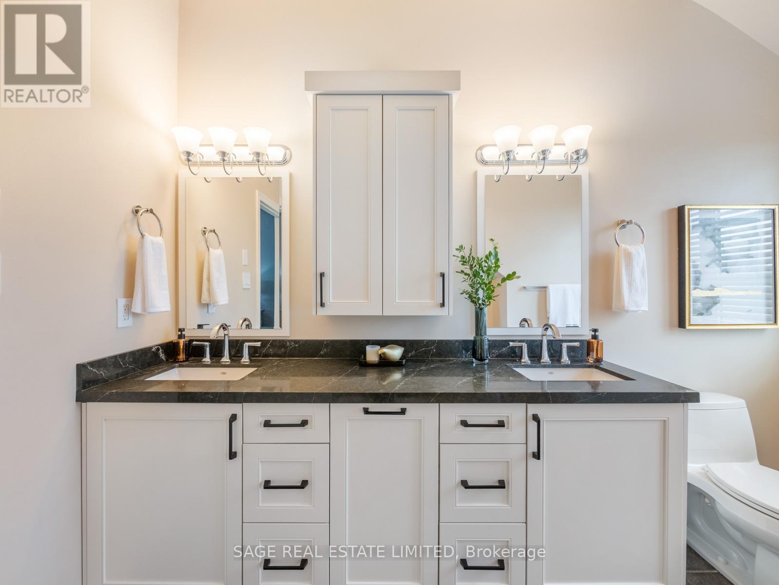 7 San Remo Terrace, Toronto, Ontario  M8Z 6C5 - Photo 37 - W12191768