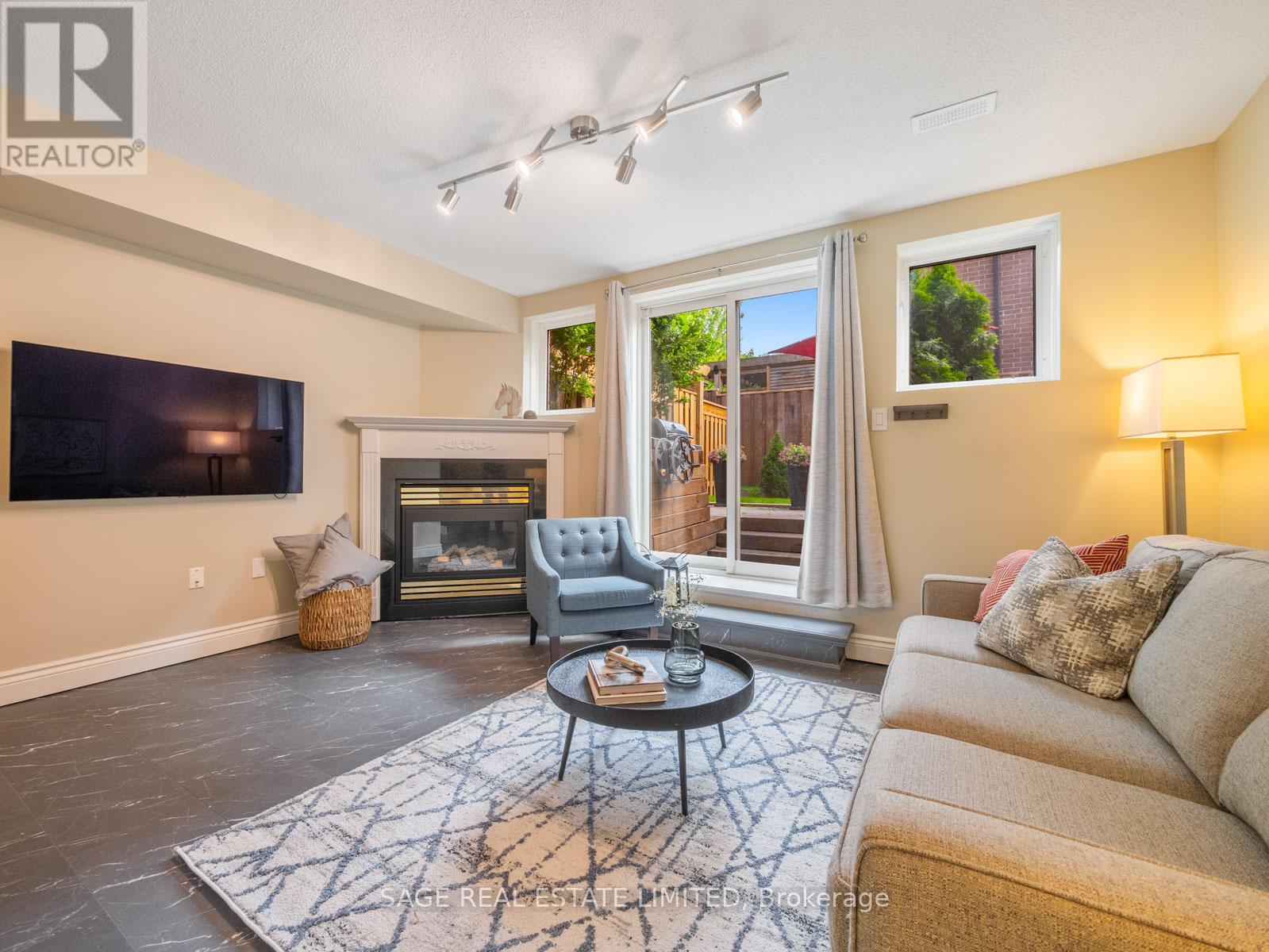 7 San Remo Terrace, Toronto, Ontario  M8Z 6C5 - Photo 40 - W12191768