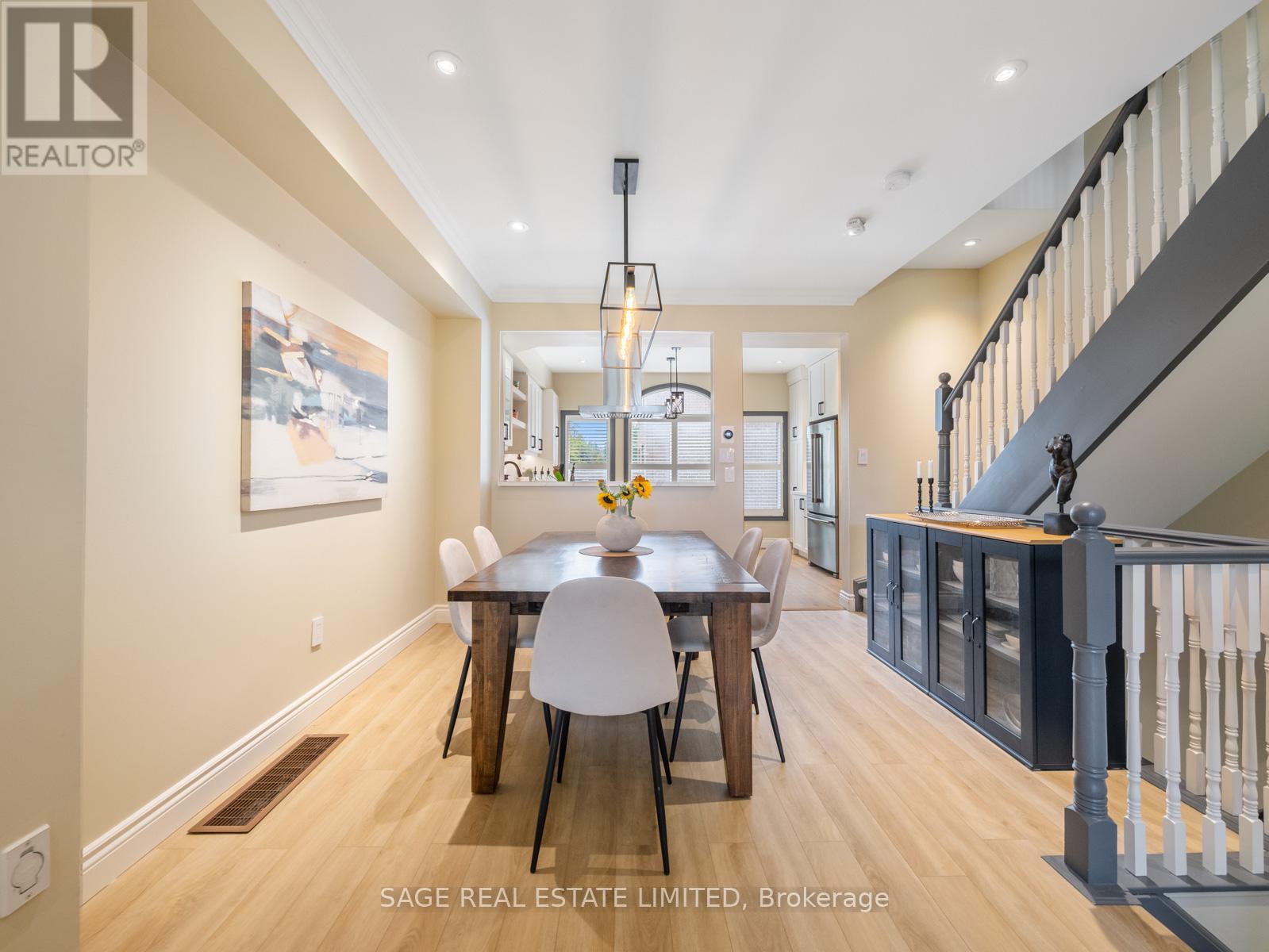 7 San Remo Terrace, Toronto, Ontario  M8Z 6C5 - Photo 6 - W12191768