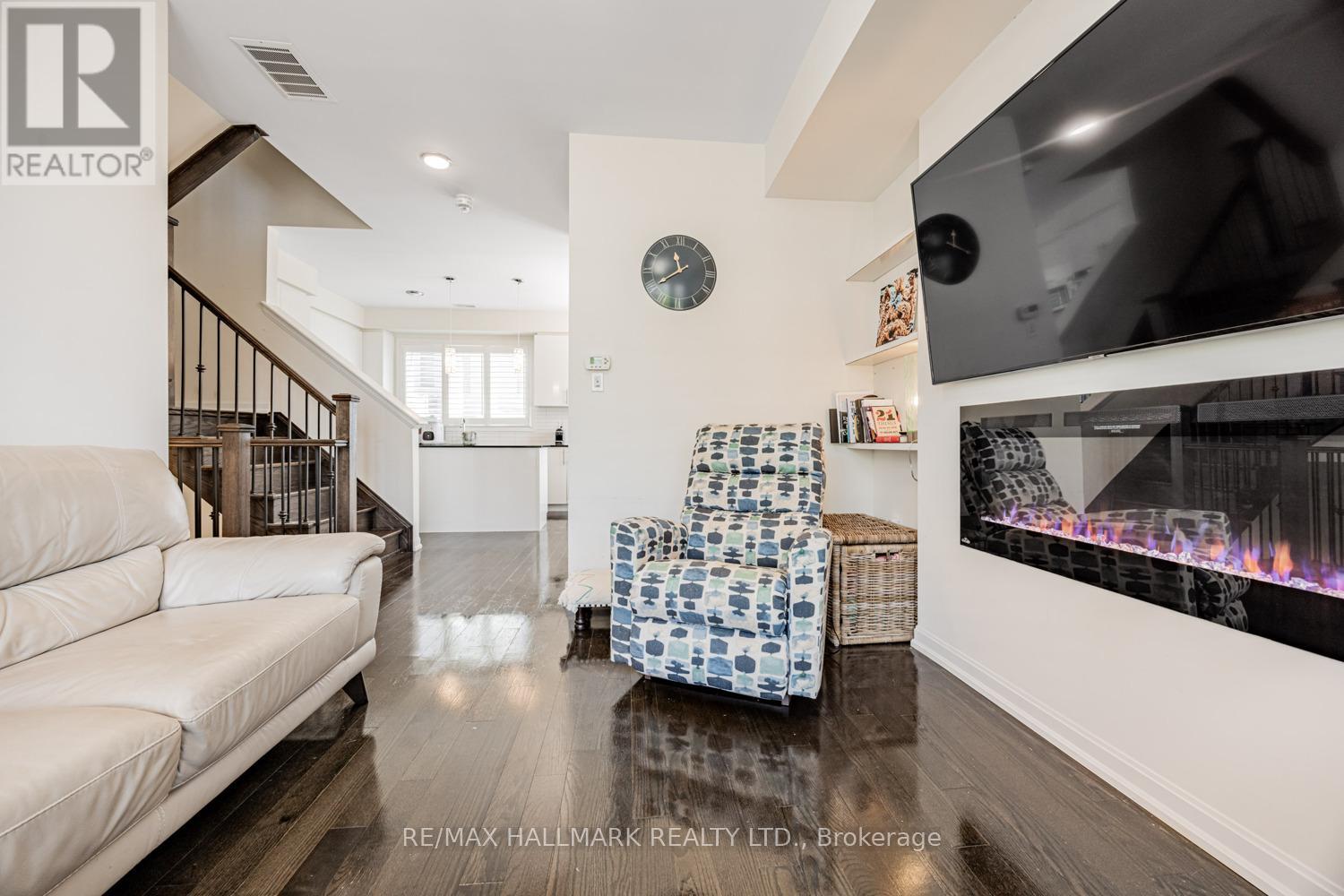 11 Caroline Carpenter Grove, Toronto, Ontario  M3K 0B1 - Photo 5 - W12191793