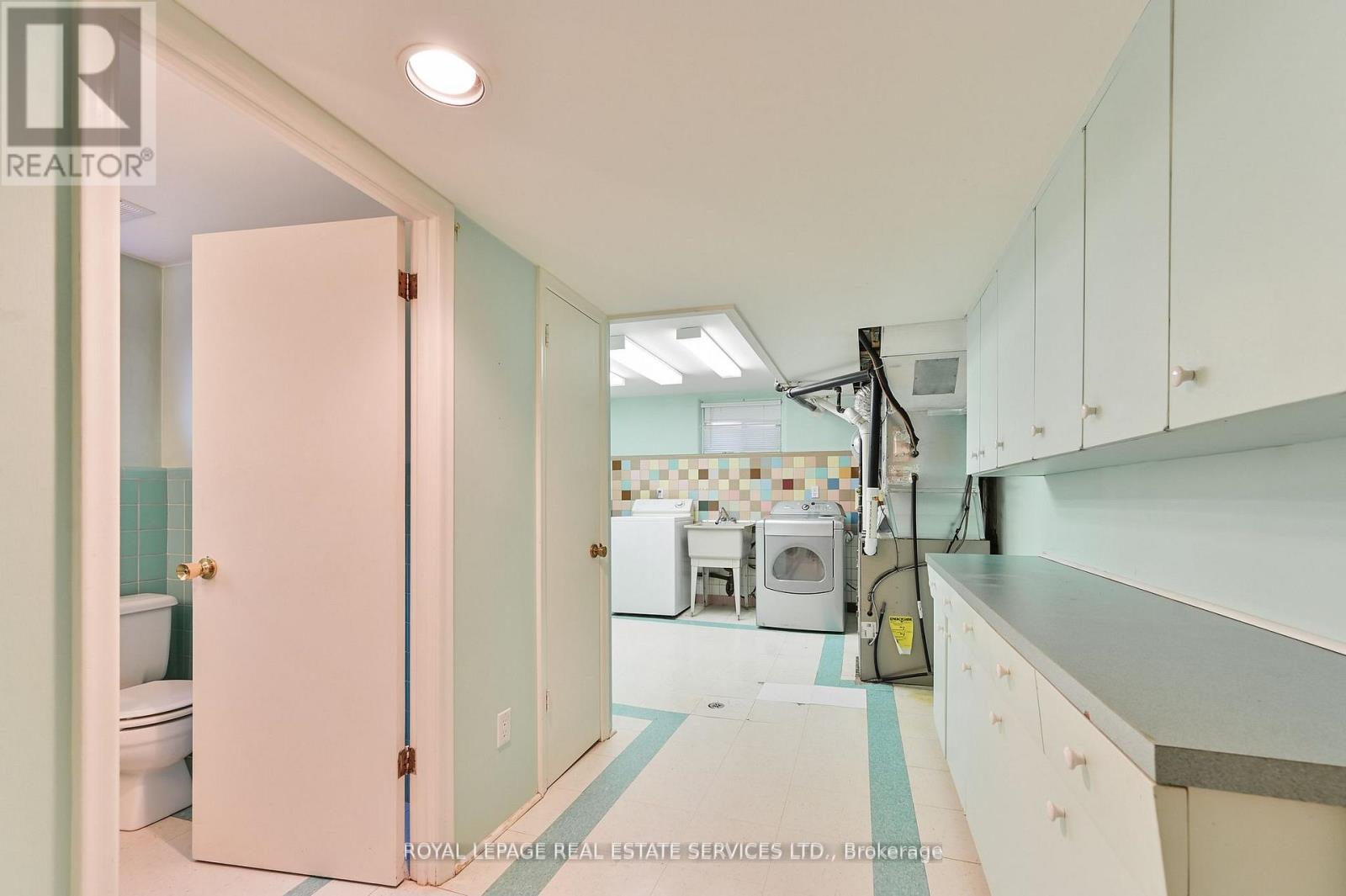 20 Munhall Road, Toronto, Ontario  M9P 1P9 - Photo 24 - W12191812