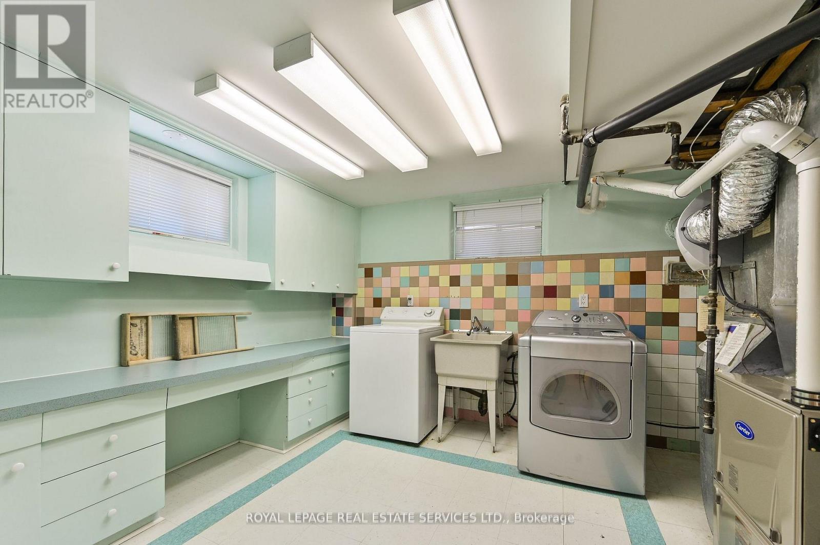 20 Munhall Road, Toronto, Ontario  M9P 1P9 - Photo 25 - W12191812