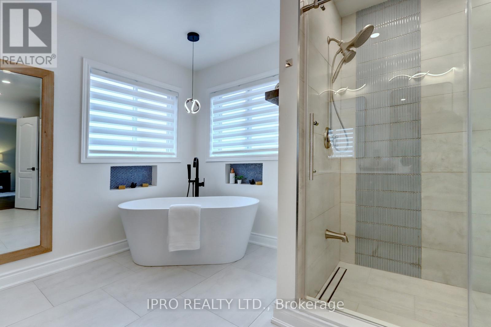 10 Berton Boulevard, Halton Hills, Ontario  L7G 6A5 - Photo 24 - W12191916