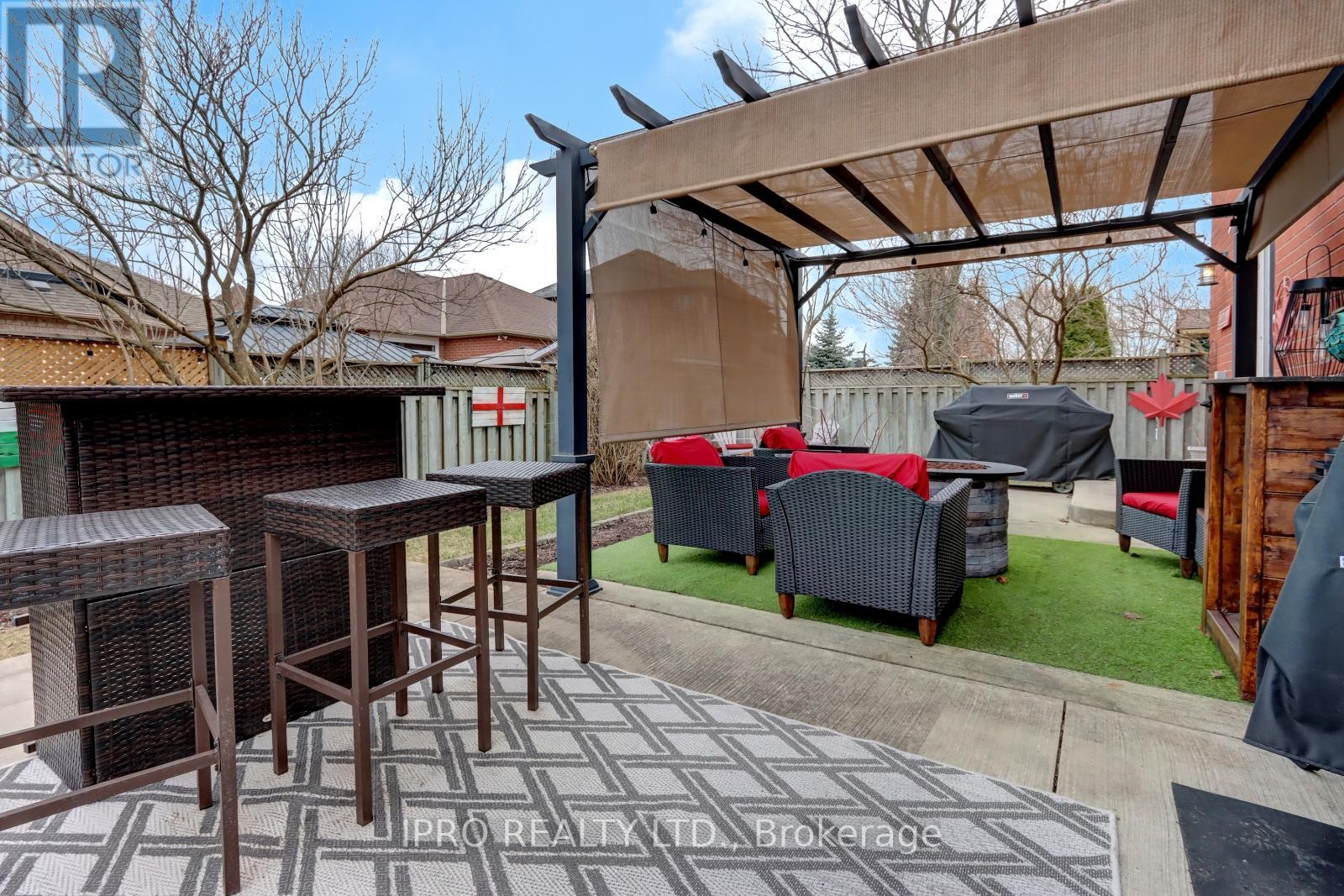 10 Berton Boulevard, Halton Hills (Georgetown), Ontario  L7G 6A5 - Photo 41 - W12191916
