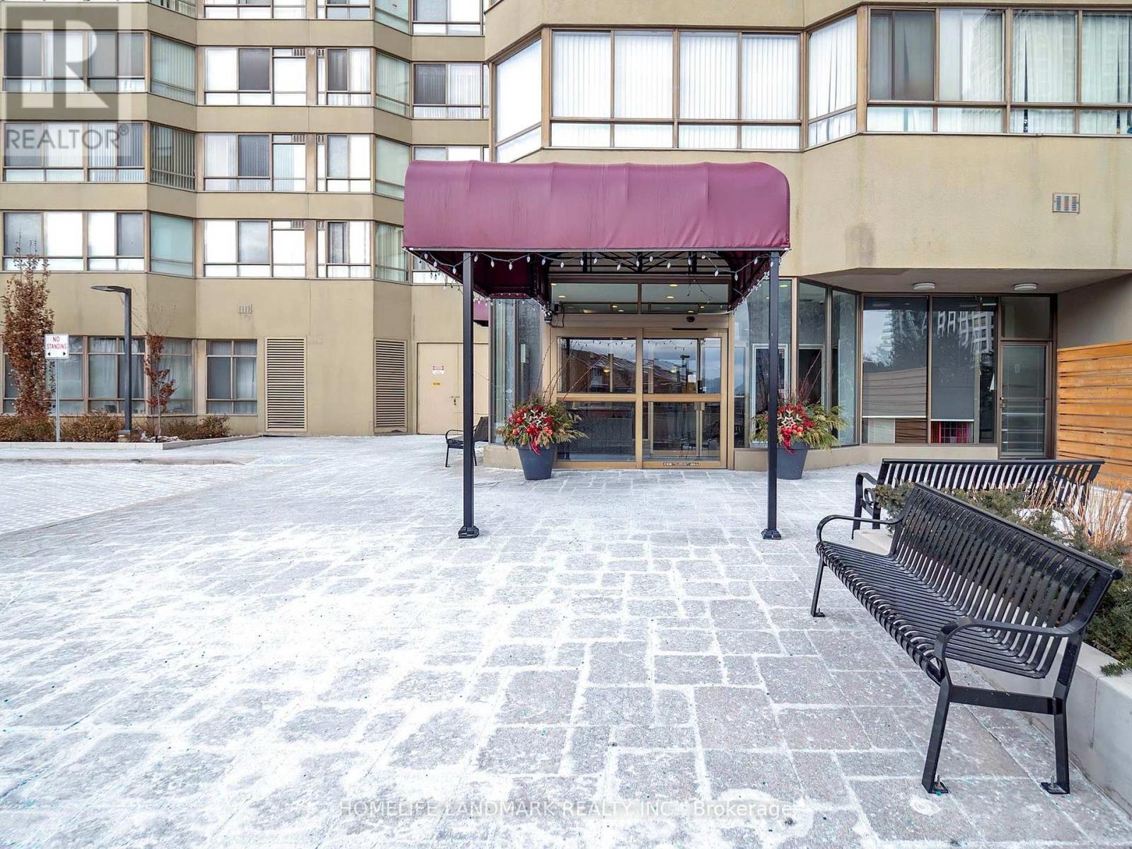 401 - 3605 Kariya Drive, Mississauga, Ontario  L5B 3J4 - Photo 2 - W12191927