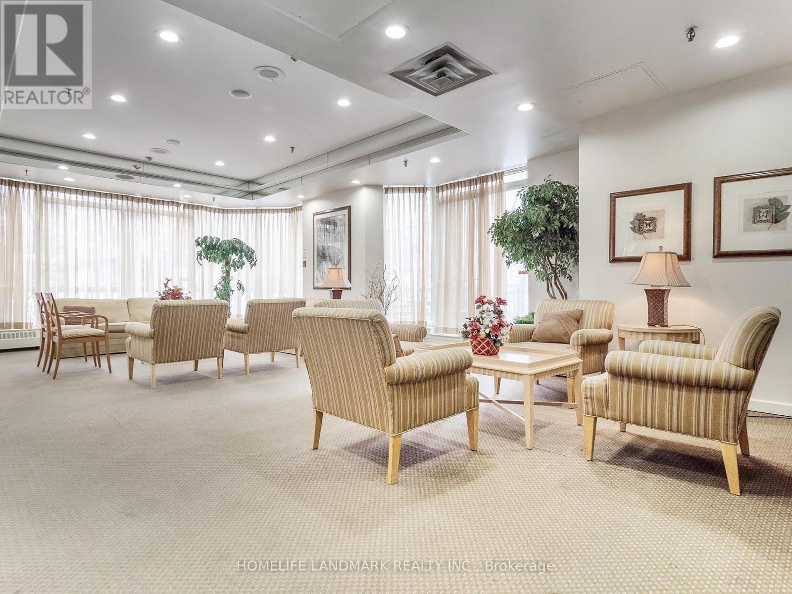 401 - 3605 Kariya Drive, Mississauga (City Centre), Ontario  L5B 3J4 - Photo 4 - W12191927