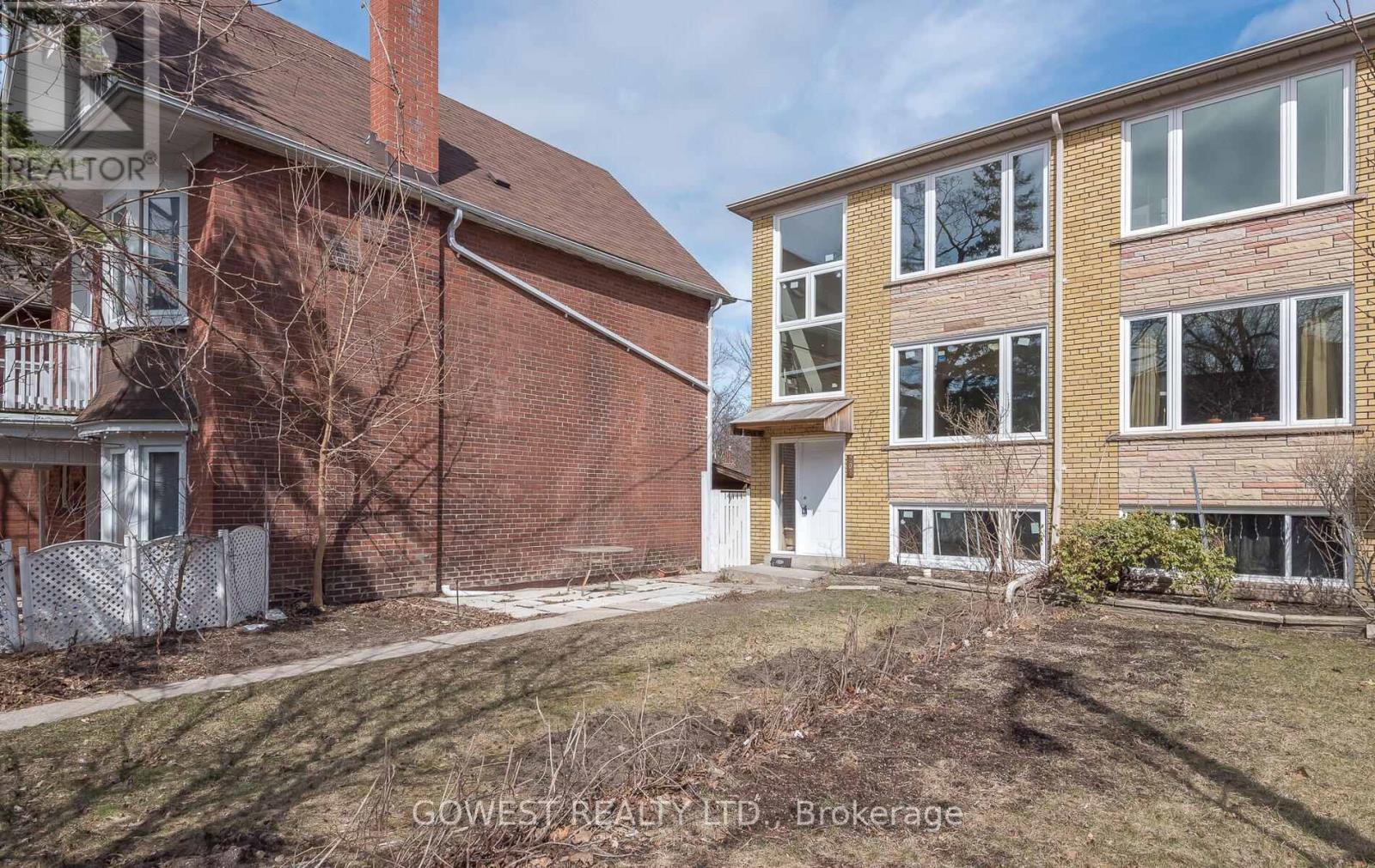 Bsmt - 207 Oakmount Road, Toronto, Ontario  M6P 2N1 - Photo 2 - W12191941