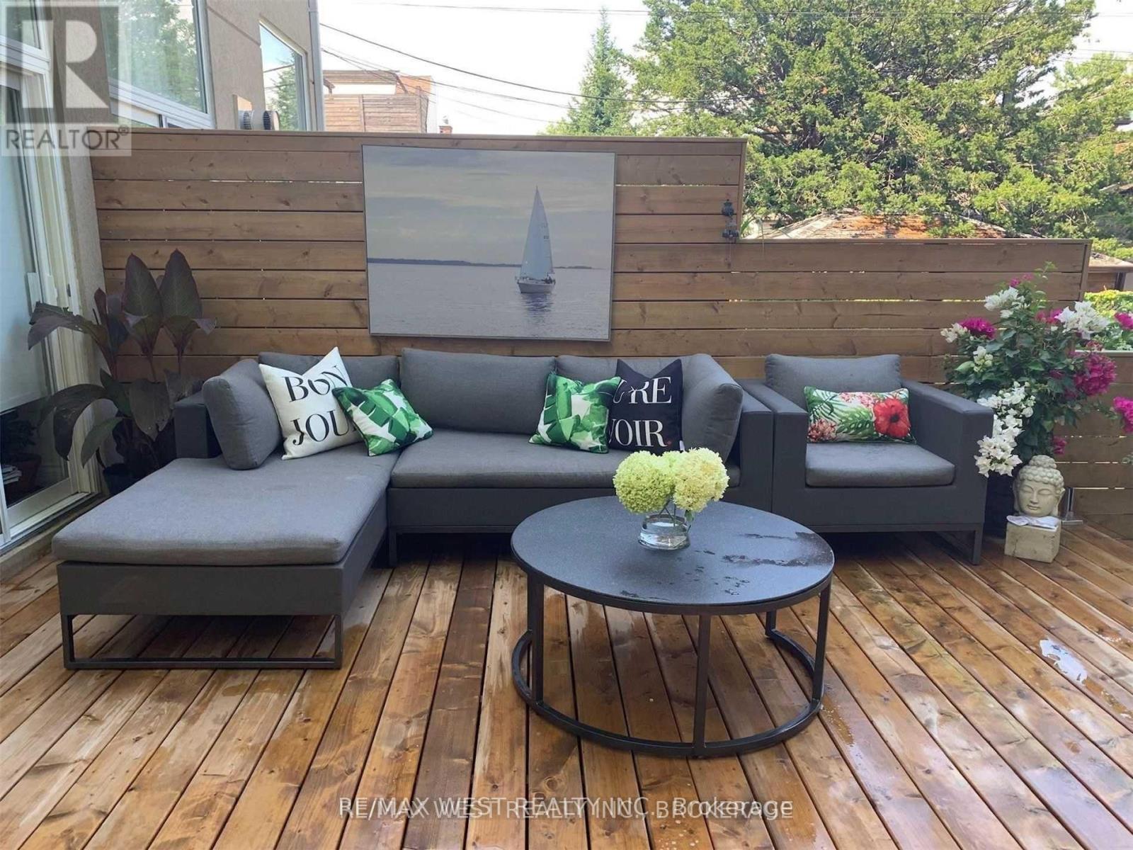 Lower - 629 Beresford Avenue, Toronto, Ontario  M6S 3C2 - Photo 9 - W12191974