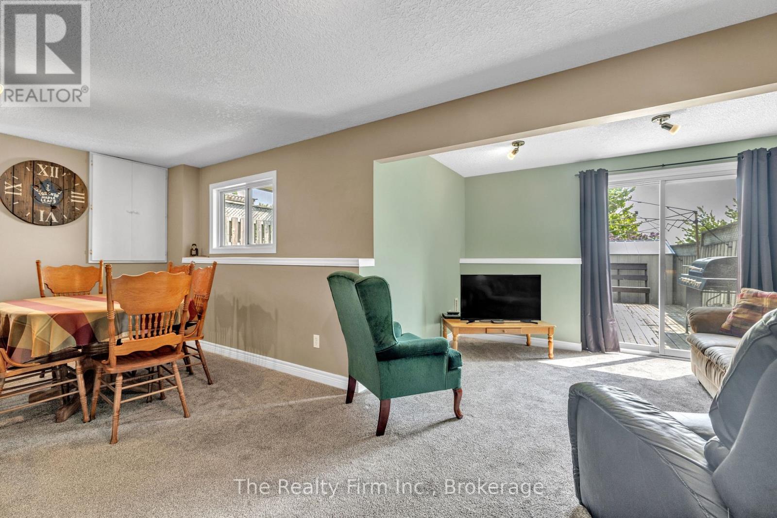 868 Stonegate Drive, Woodstock, Ontario  N4V 1G4 - Photo 17 - X12192089