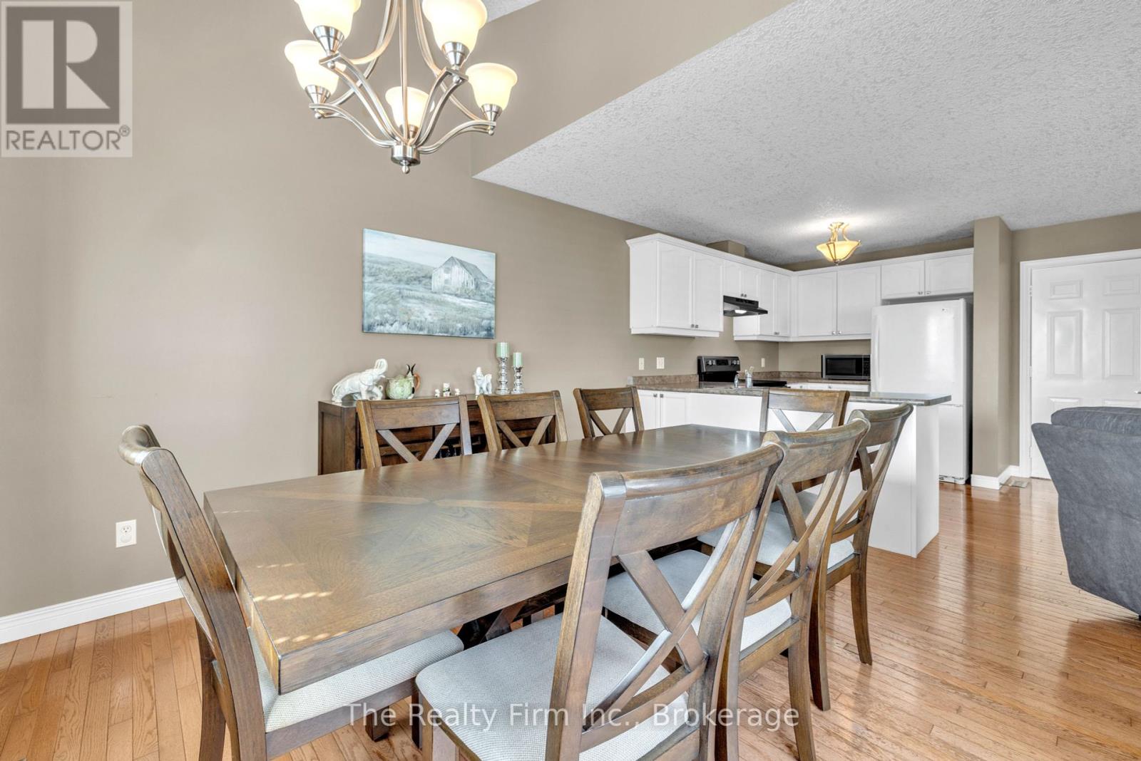 868 Stonegate Drive, Woodstock, Ontario  N4V 1G4 - Photo 6 - X12192089