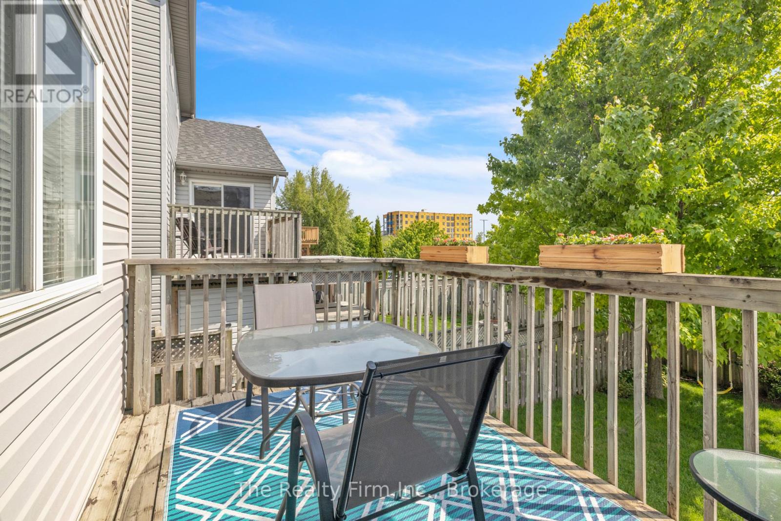868 Stonegate Drive, Woodstock, Ontario  N4V 1G4 - Photo 8 - X12192089