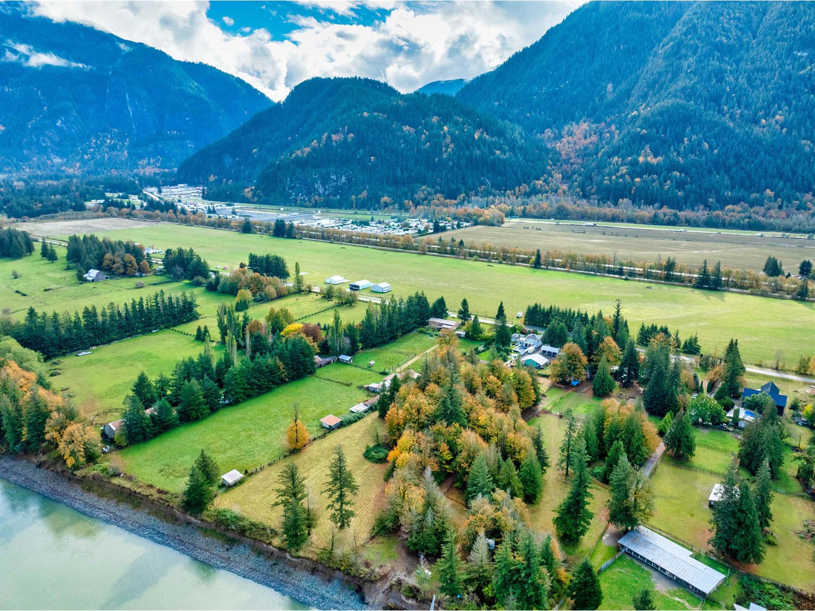 62525 AIRPORT ROAD|Hope, Hope, British Columbia