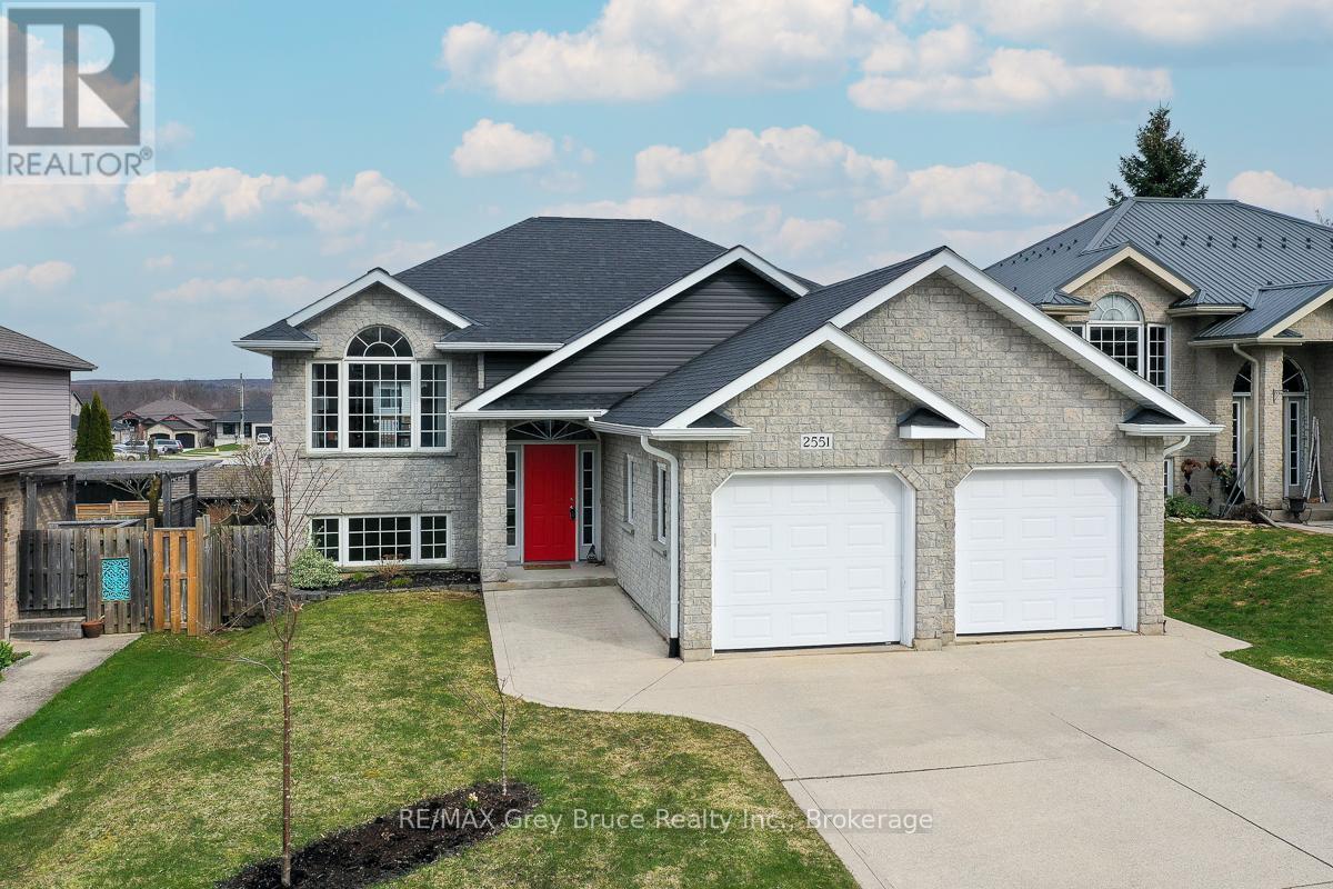 2551 8TH AVENUE E, Owen Sound, Ontario