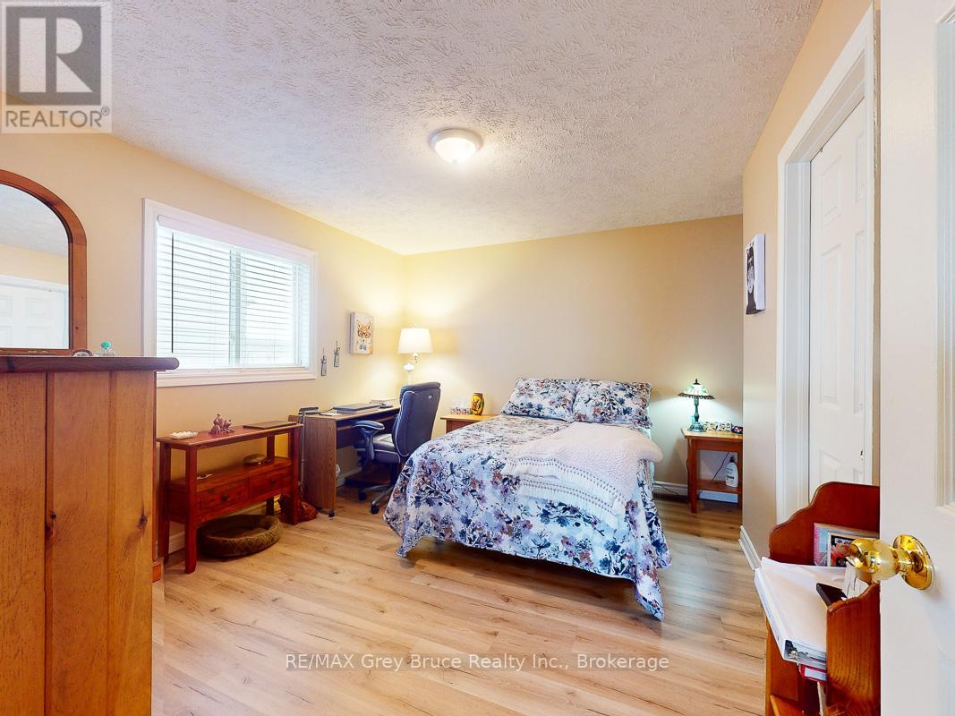 2551 8th Avenue E, Owen Sound, Ontario  N4K 6V2 - Photo 18 - X12192000