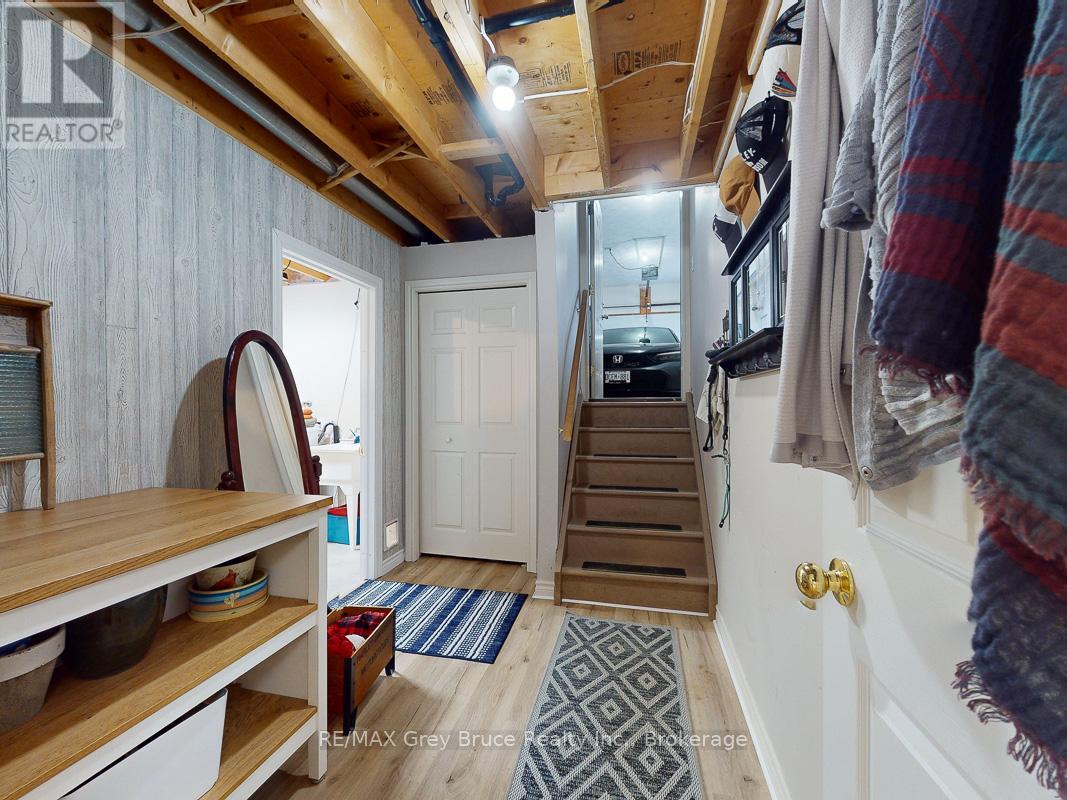 2551 8th Avenue E, Owen Sound, Ontario  N4K 6V2 - Photo 32 - X12192000