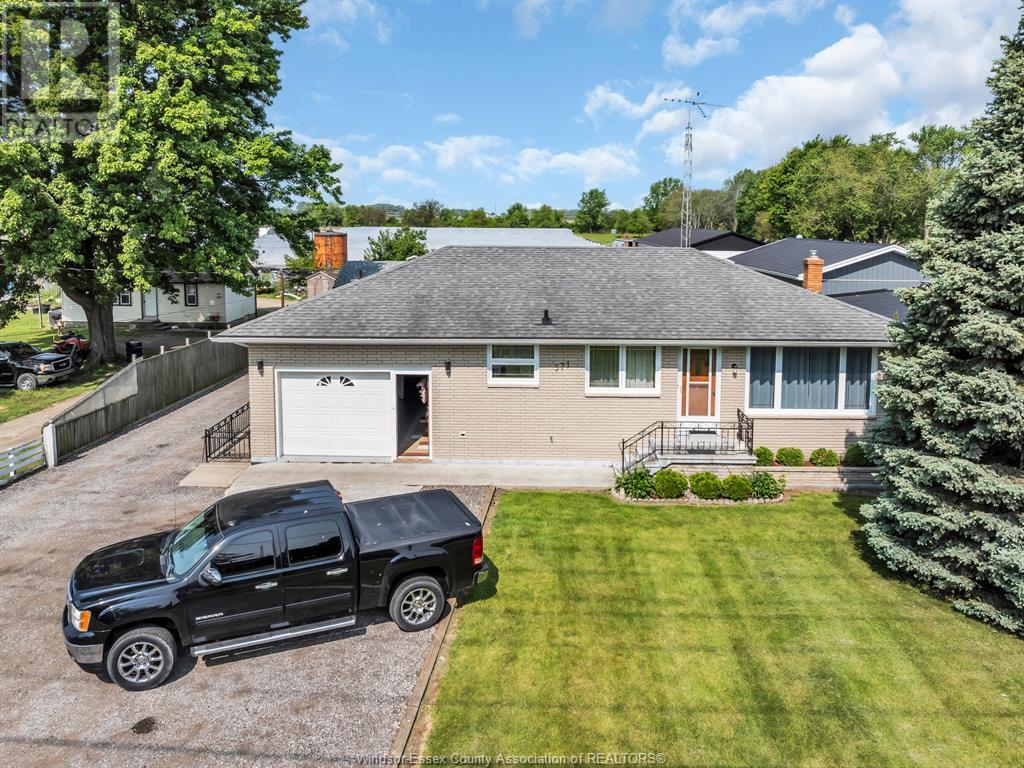 Property at 571 Highway 77 image 2