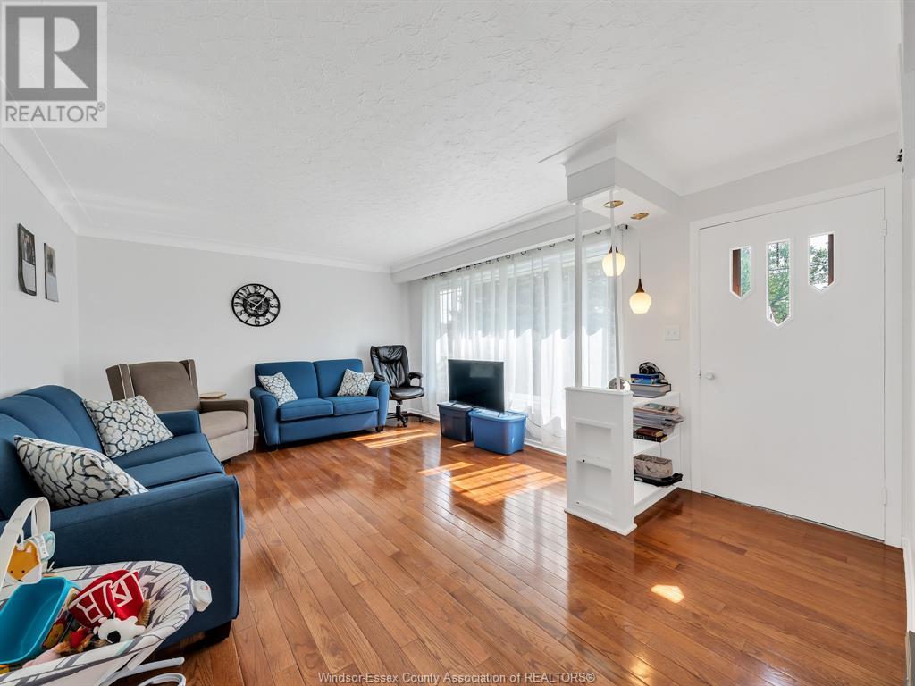 Property at 571 Highway 77 image 3
