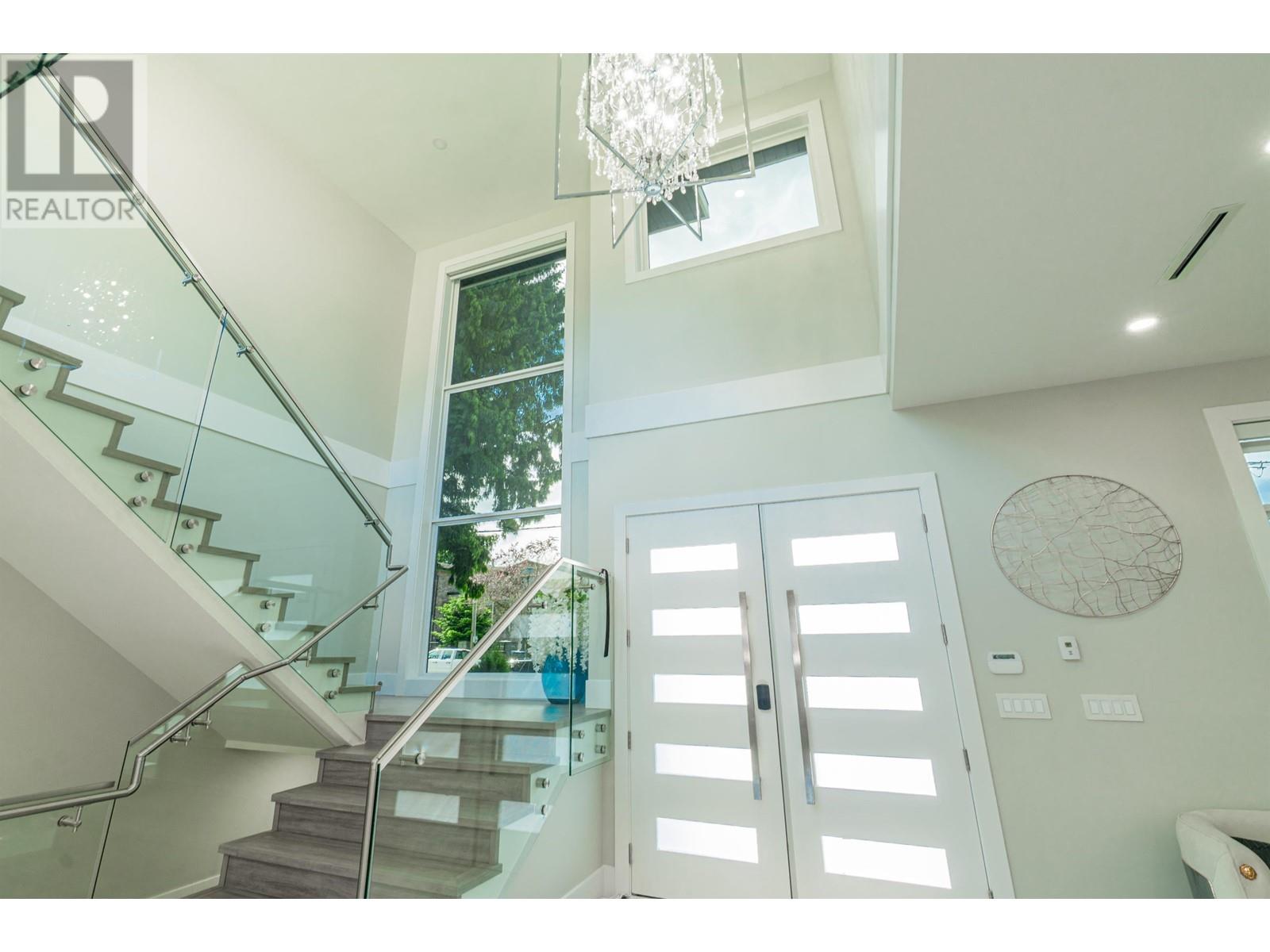 4949 Fulwell Street, Burnaby, British Columbia  V5G 1P1 - Photo 9 - R3010318
