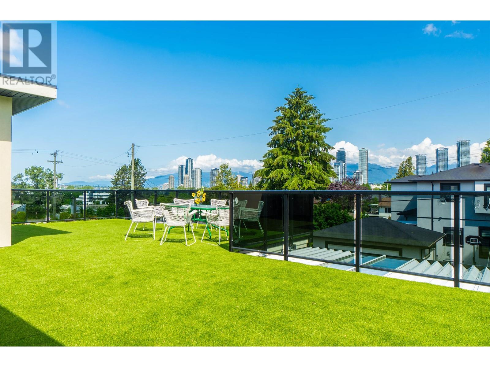 Property at 4949 FULWELL STREET image 4