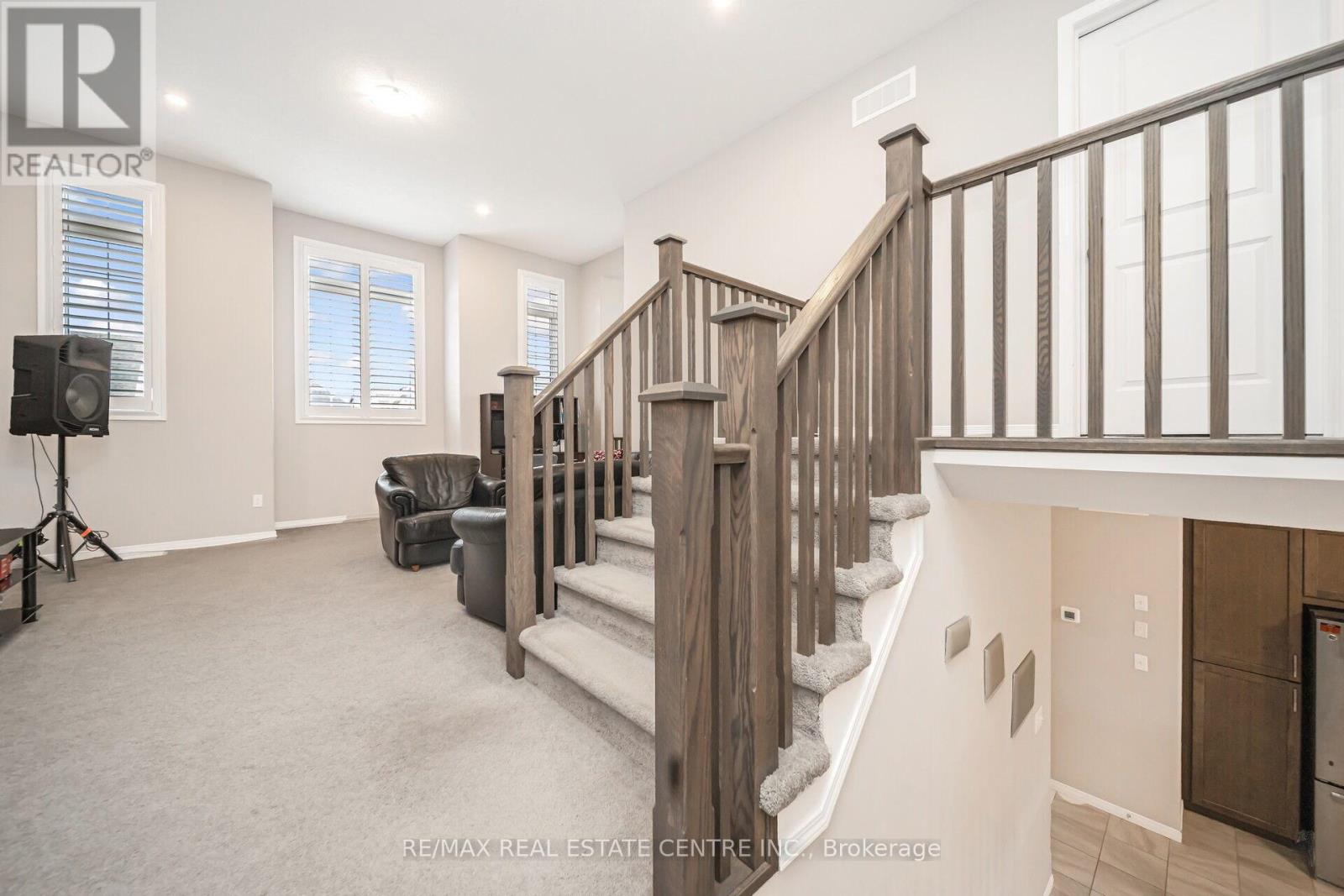 275 Buttonbush Street, Waterloo, Ontario  N2V 0B4 - Photo 22 - X12191756