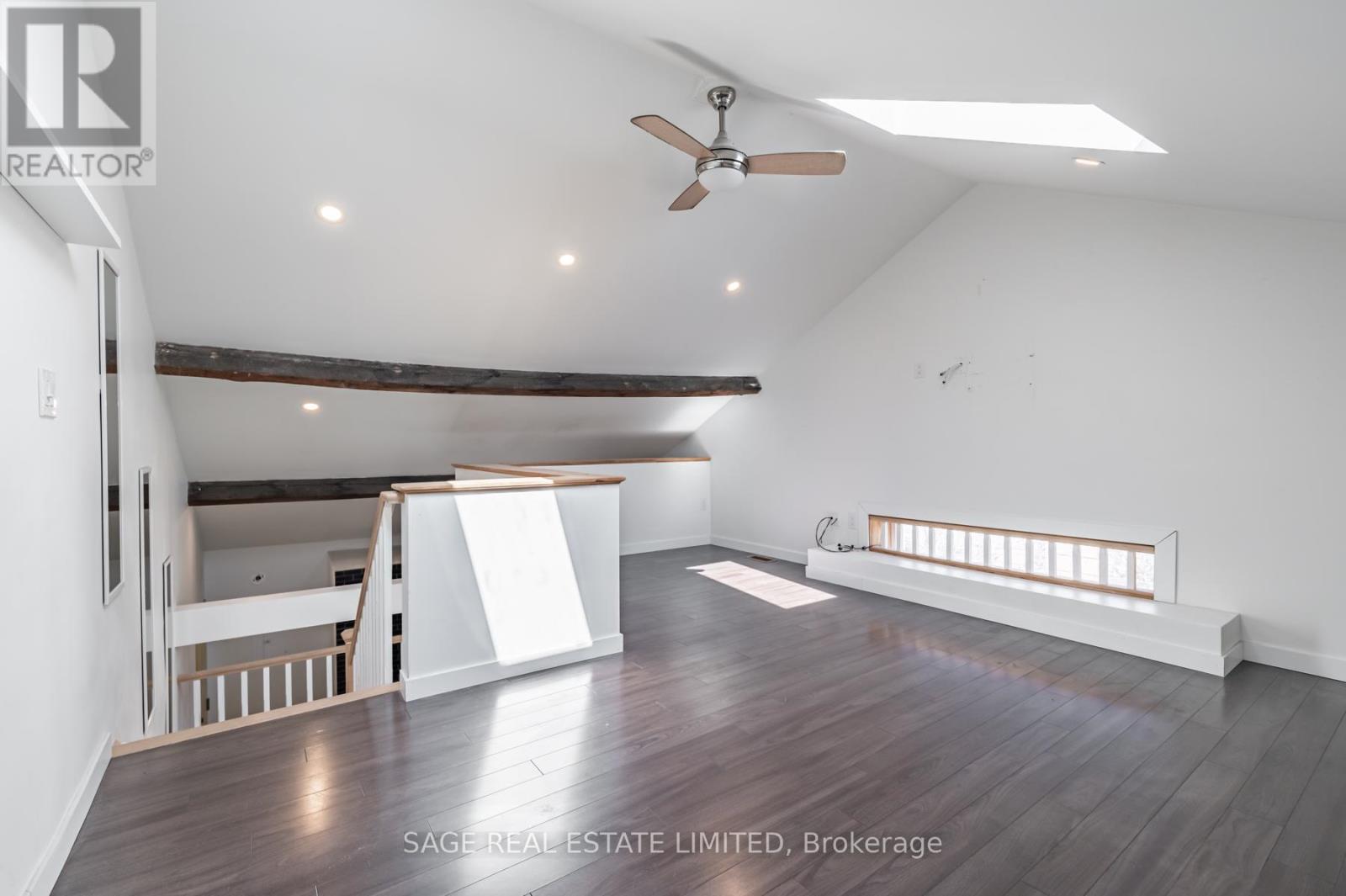2 - 14 Cross Street, Hamilton, Ontario  L9H 2R4 - Photo 25 - X12191876