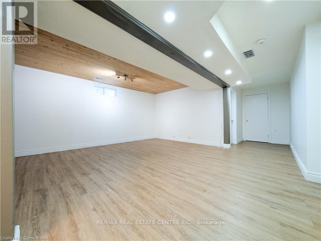 187 Daimler Drive S, Kitchener, Ontario  N2A 4C8 - Photo 40 - X12191919