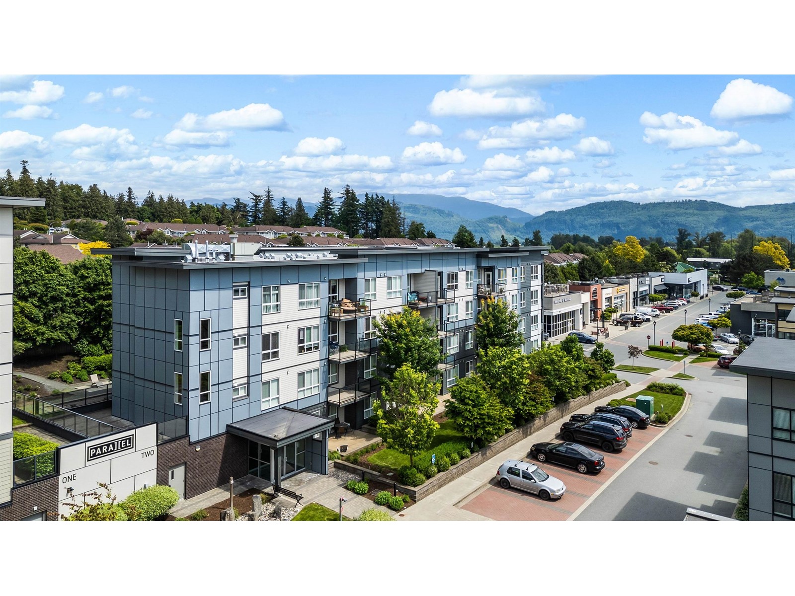 308 1948 North Parallel Road, Abbotsford, British Columbia  V3G 0H2 - Photo 2 - R3009212