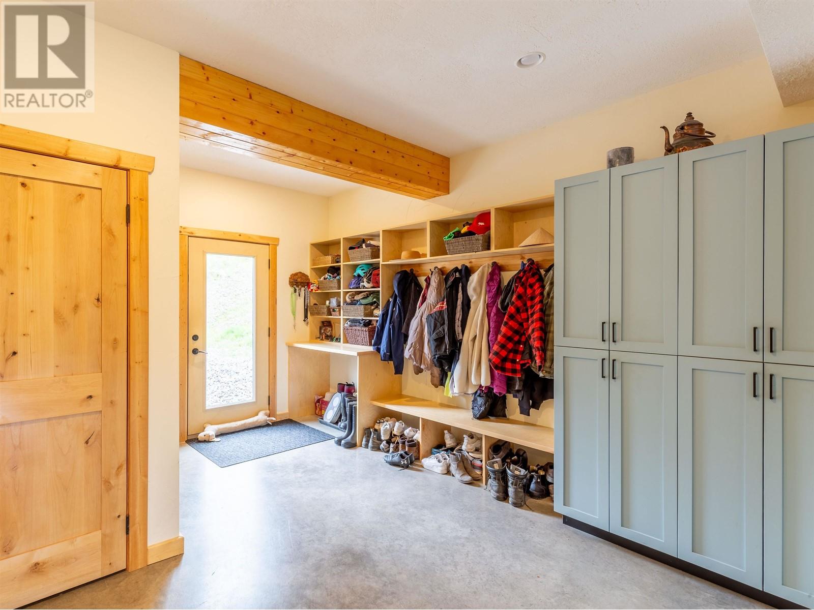 585 16 Highway, Smithers, British Columbia  V0J 2N6 - Photo 24 - R3010464