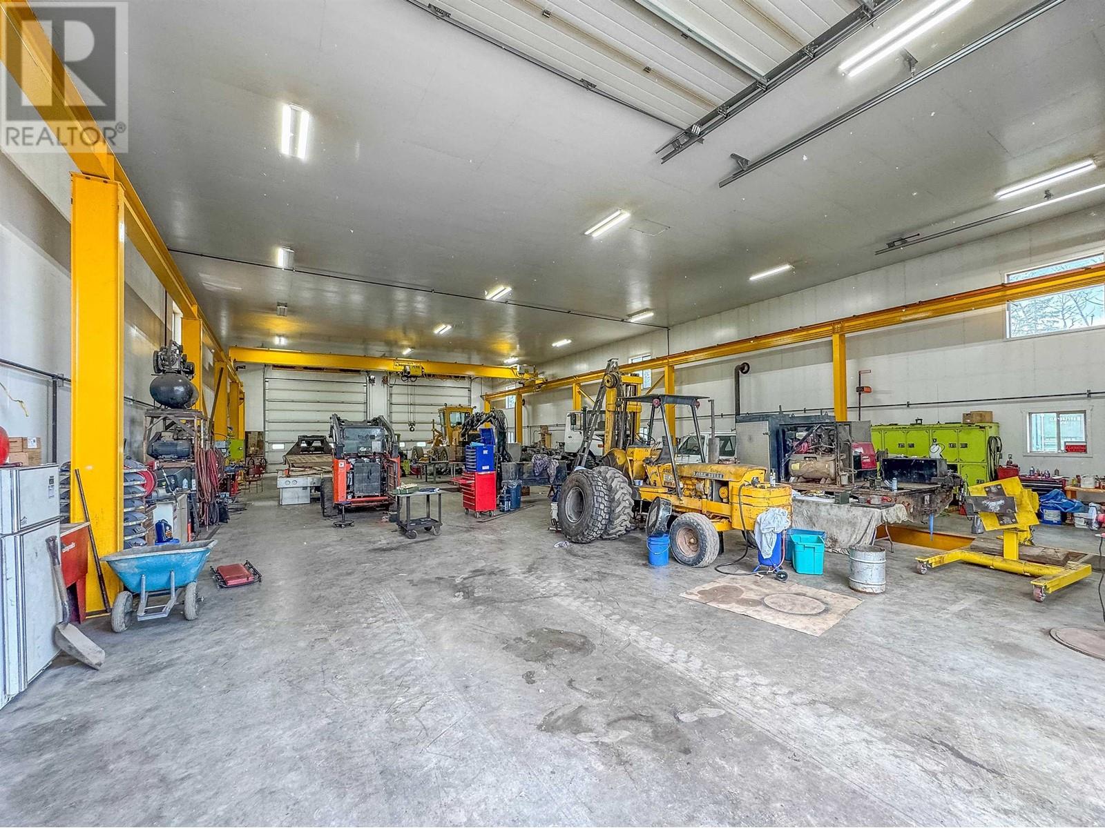 585 16 Highway, Smithers, British Columbia  V0J 2N6 - Photo 8 - R3010464