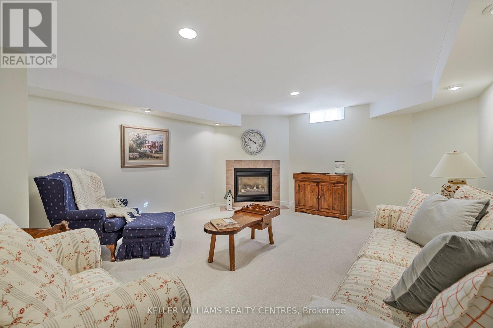 795 Foxcroft Boulevard, Newmarket, Ontario  L3X 1M8 - Photo 34 - N12136203