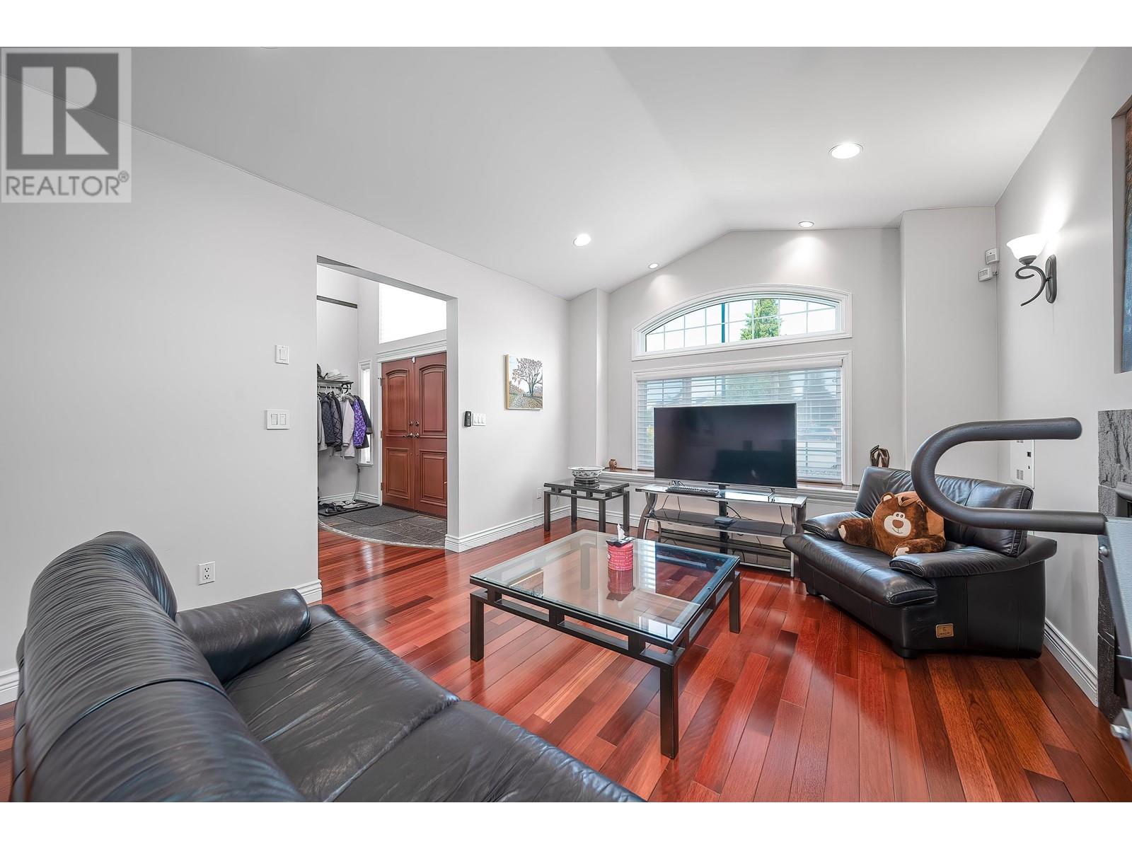 1312 Tenth Avenue, New Westminster, British Columbia  V3M 3H9 - Photo 9 - R3010278