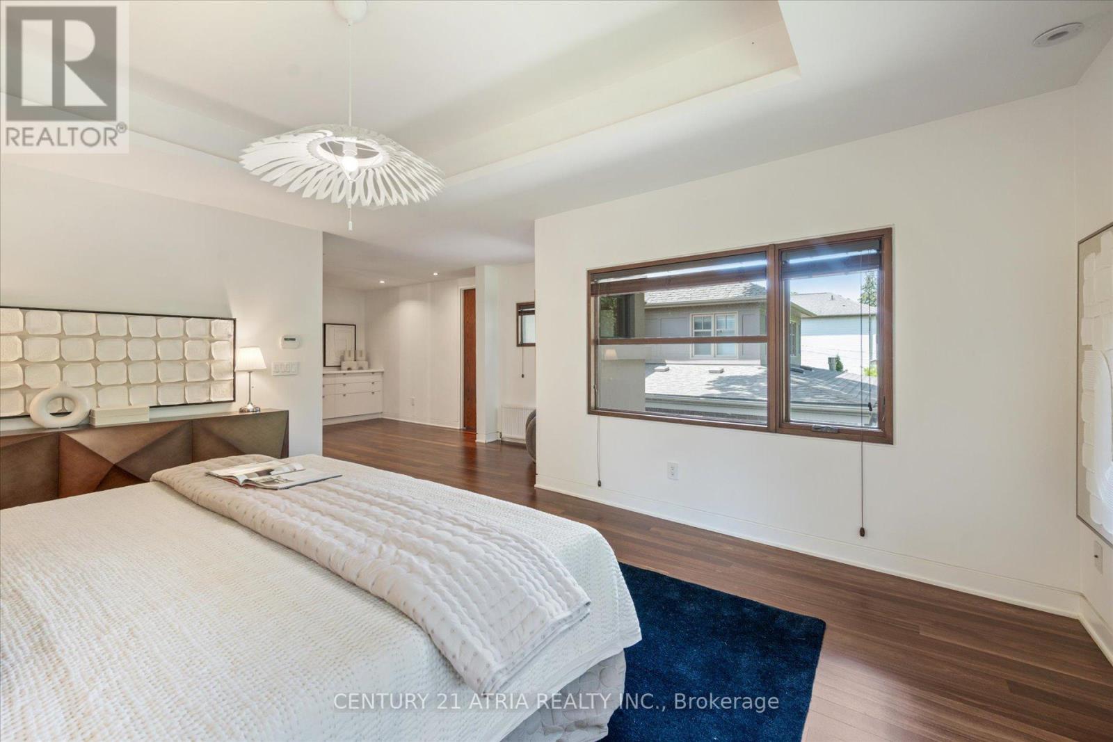 80 Glenvale Boulevard, Toronto, Ontario  M4G 2V6 - Photo 18 - C12191411
