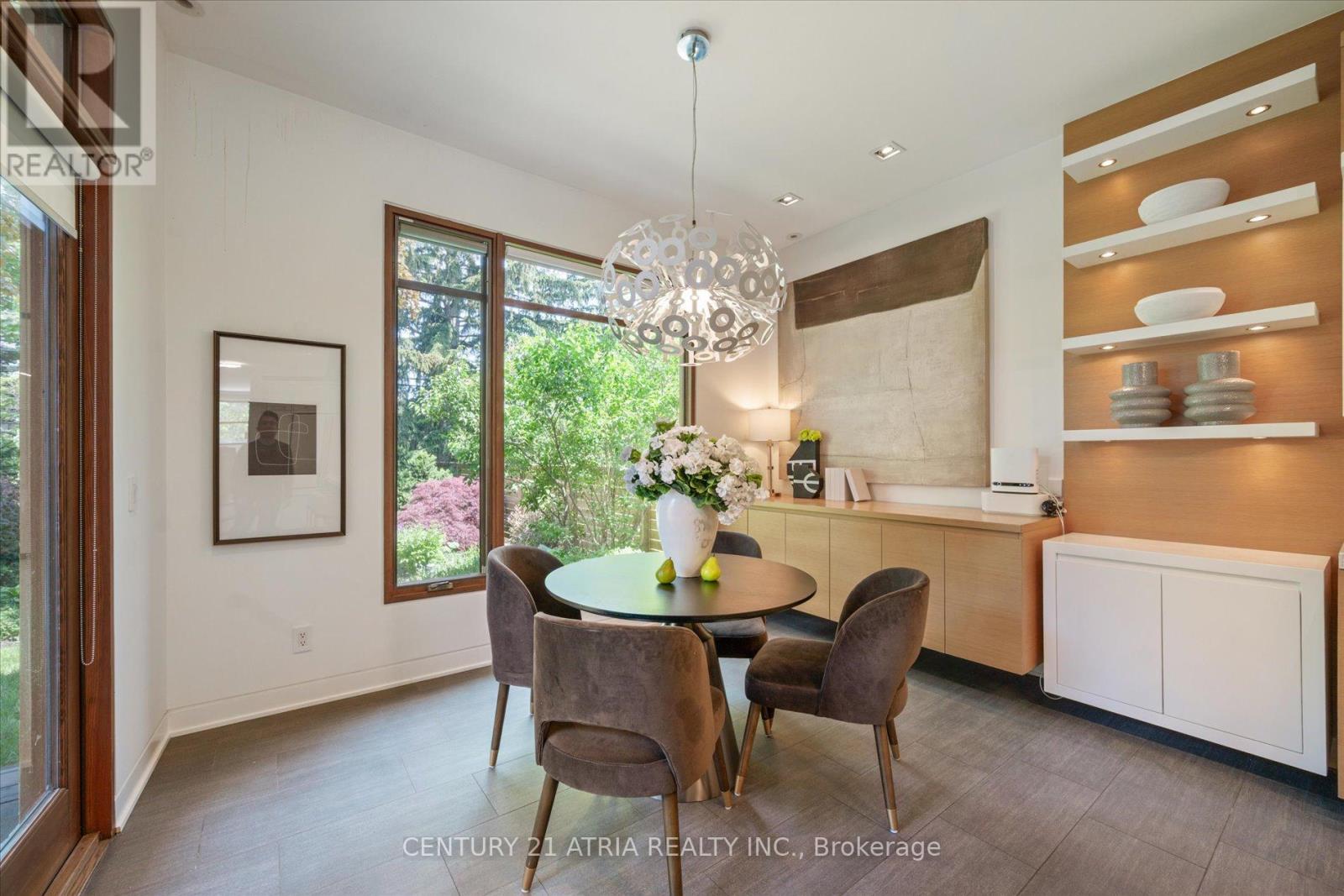 80 Glenvale Boulevard, Toronto, Ontario  M4G 2V6 - Photo 10 - C12191411