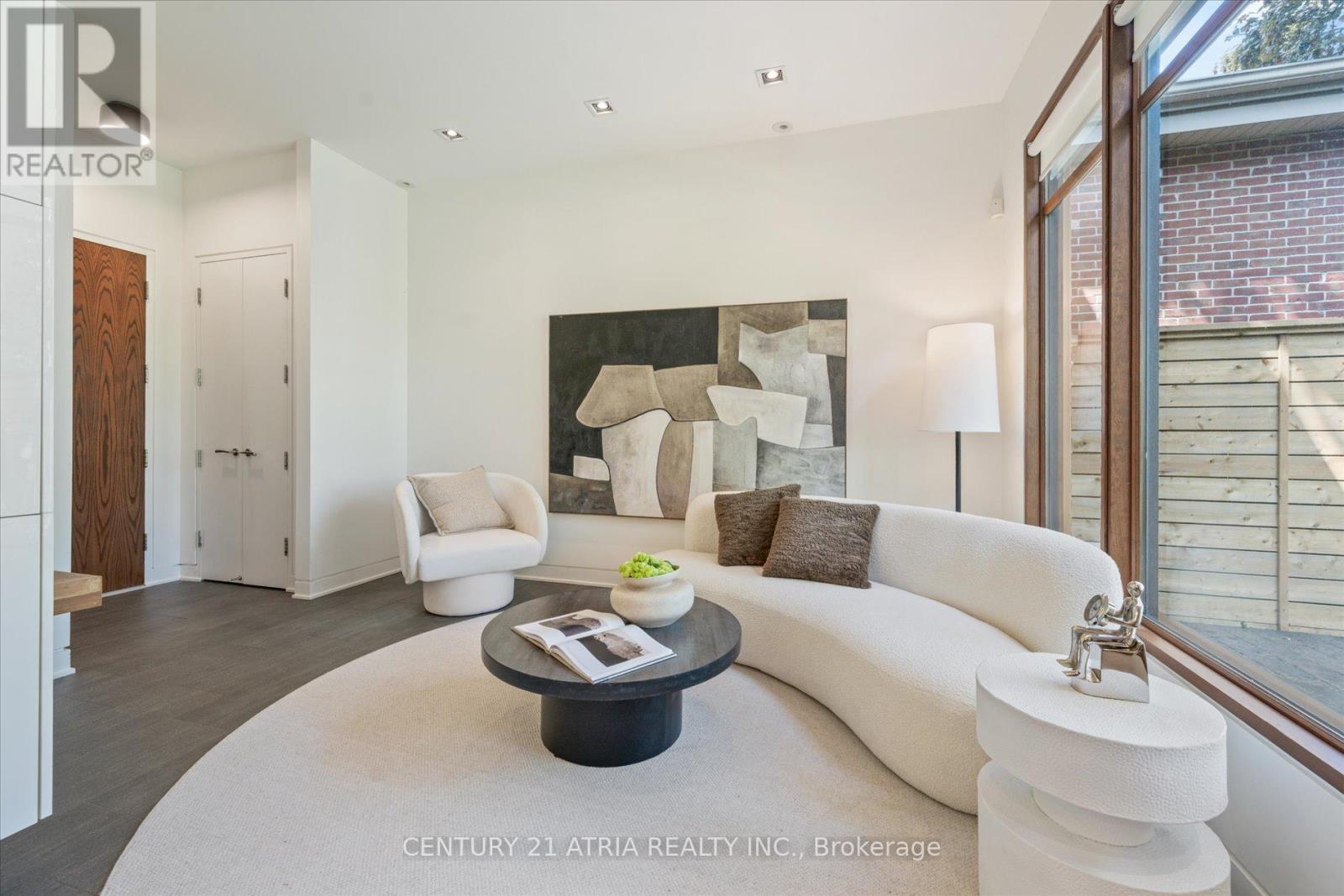 80 Glenvale Boulevard, Toronto, Ontario  M4G 2V6 - Photo 13 - C12191411