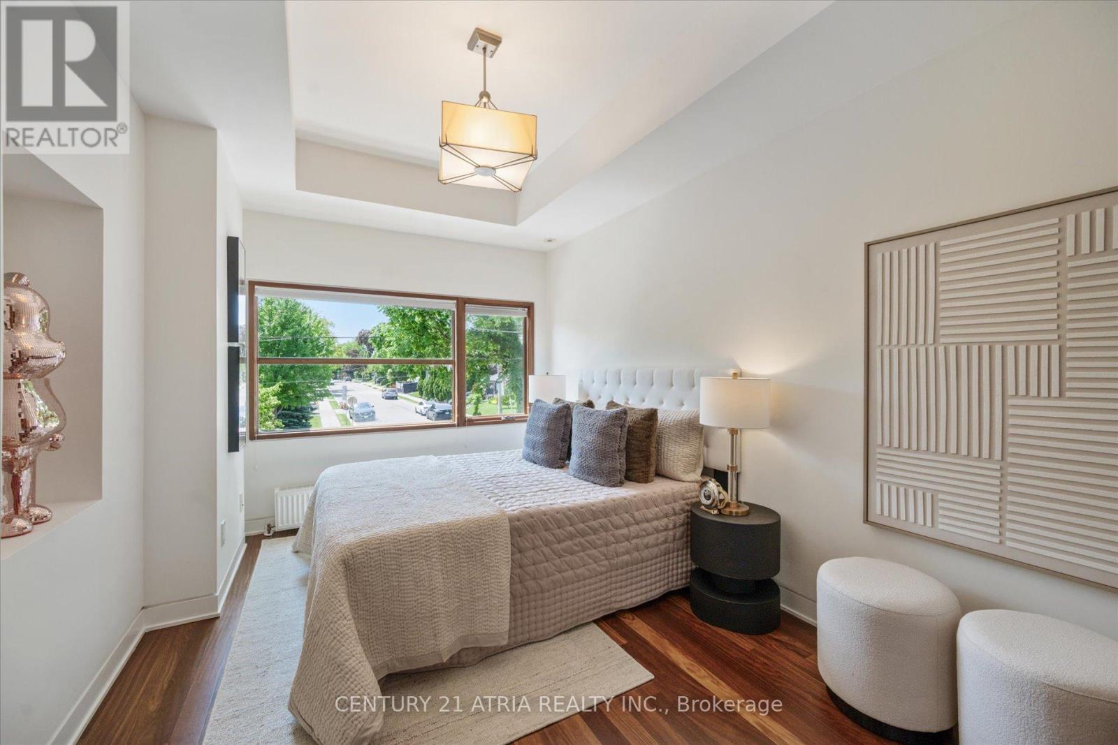80 Glenvale Boulevard, Toronto, Ontario  M4G 2V6 - Photo 24 - C12191411