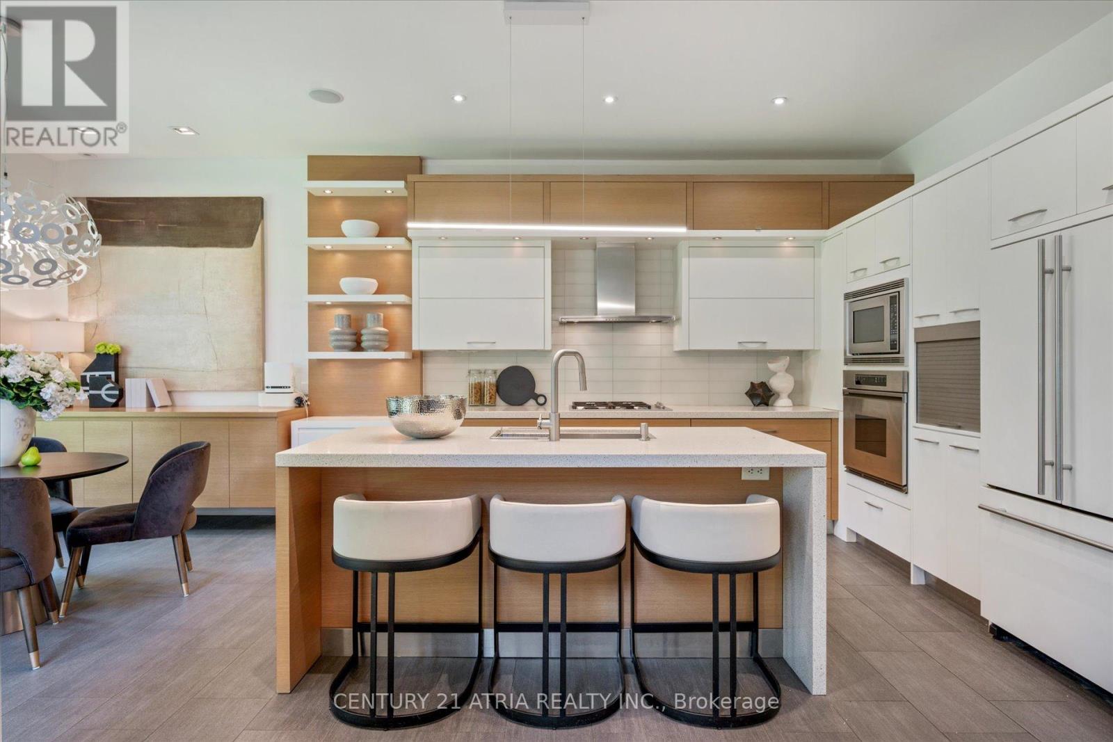 80 Glenvale Boulevard, Toronto, Ontario  M4G 2V6 - Photo 8 - C12191411