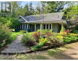 494 SOUTH MARY LAKE ROAD, Huntsville, Ontario