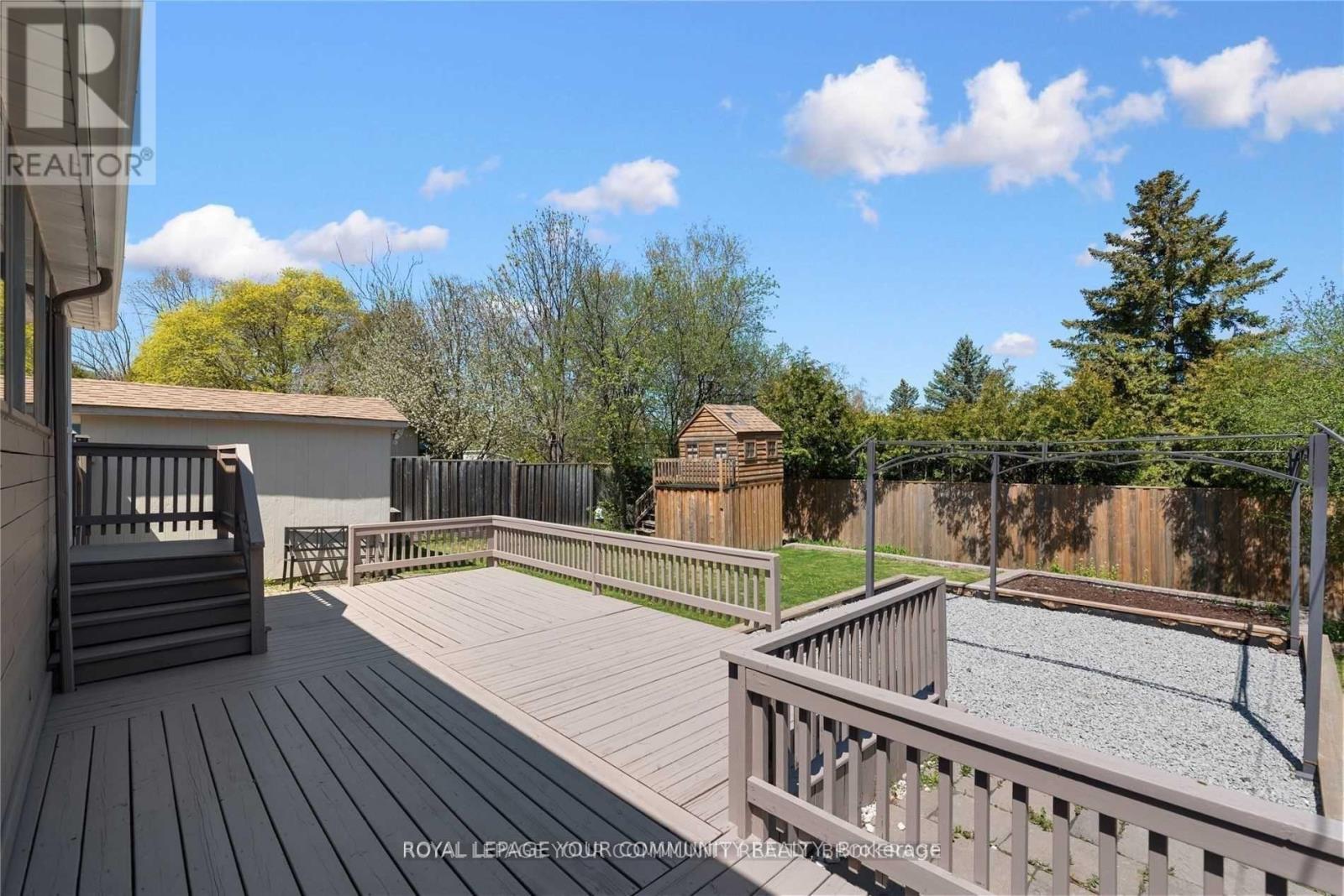 60 Child Drive N, Aurora (Aurora Highlands), Ontario  L4G 1Y7 - Photo 10 - N12191558
