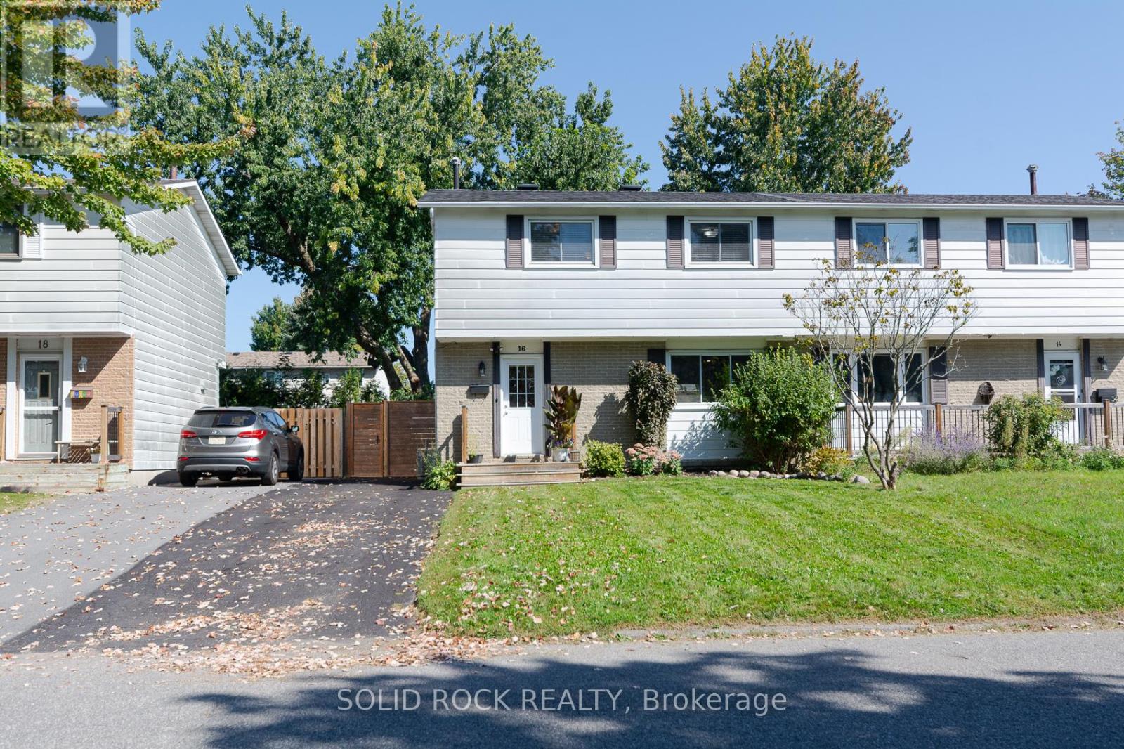 16 Shouldice Crescent, Ottawa, Ontario  K2L 1M9 - Photo 1 - X12094747