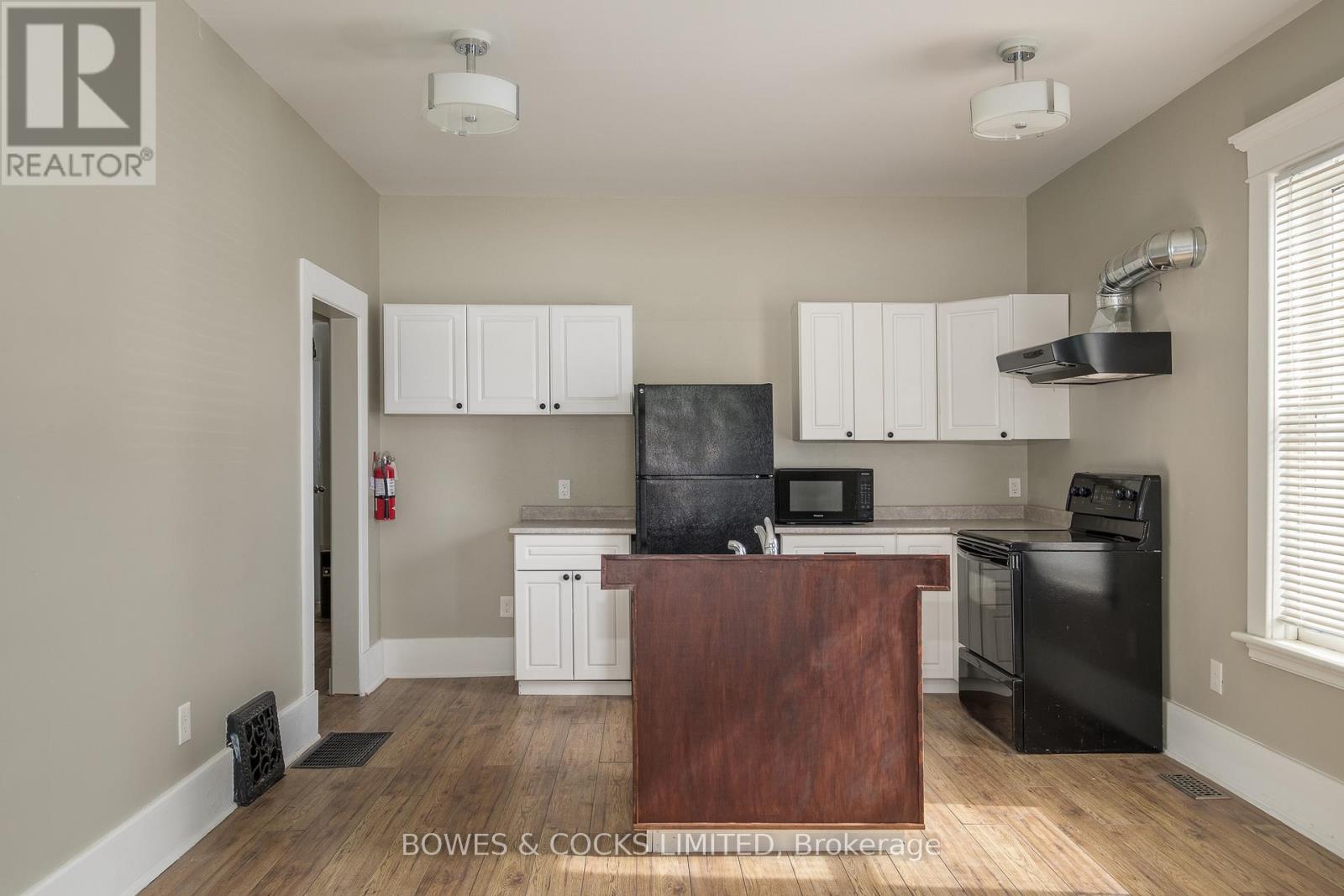 260 Stewart Street, Peterborough Central, Ontario  K9J 3M9 - Photo 7 - X12192178