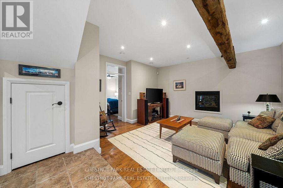 7 - 4 Bridge Street, Prince Edward County, Ontario  K0K 2T0 - Photo 12 - X12192279