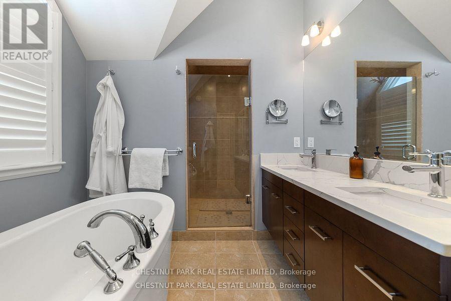 7 - 4 Bridge Street, Prince Edward County, Ontario  K0K 2T0 - Photo 37 - X12192279