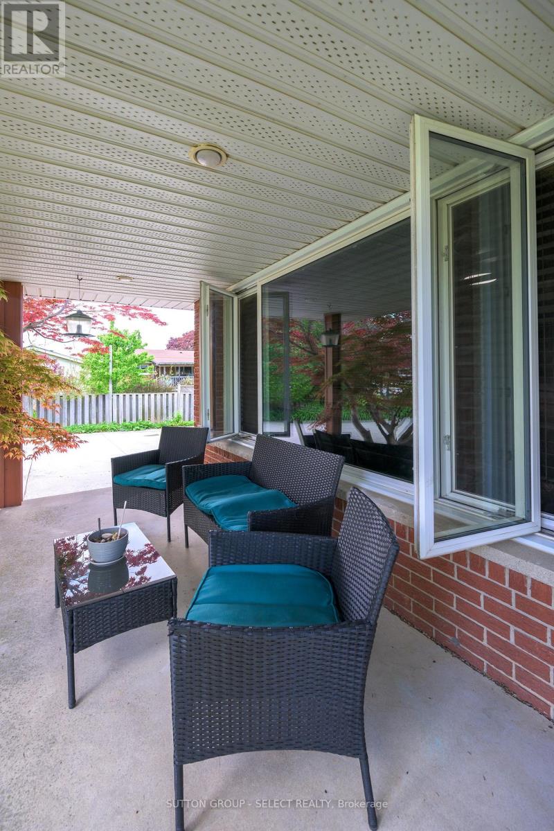 108 Coulter Avenue, St. Thomas, Ontario  N5R 5A7 - Photo 13 - X12192206