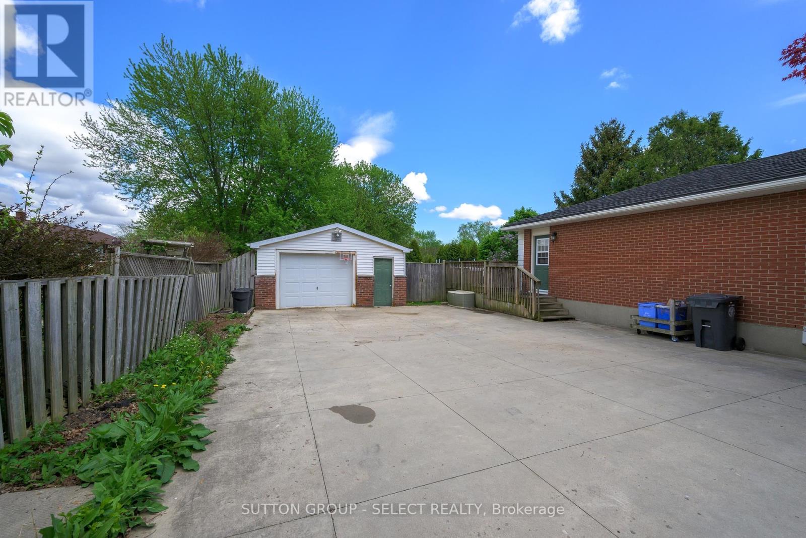 108 Coulter Avenue, St. Thomas, Ontario  N5R 5A7 - Photo 6 - X12192206