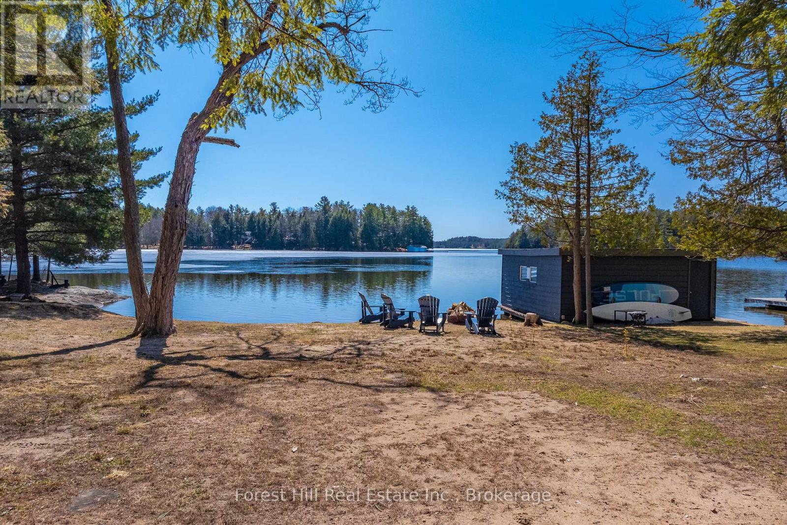 1054 Fair-Lee Park Road, Muskoka Lakes, Ontario  P0B 1G0 - Photo 19 - X12095293