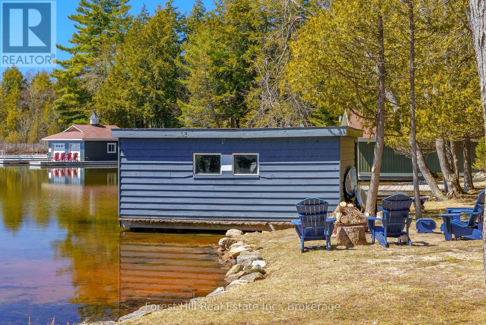 1054 Fair-Lee Park Road, Muskoka Lakes, Ontario  P0B 1G0 - Photo 20 - X12095293