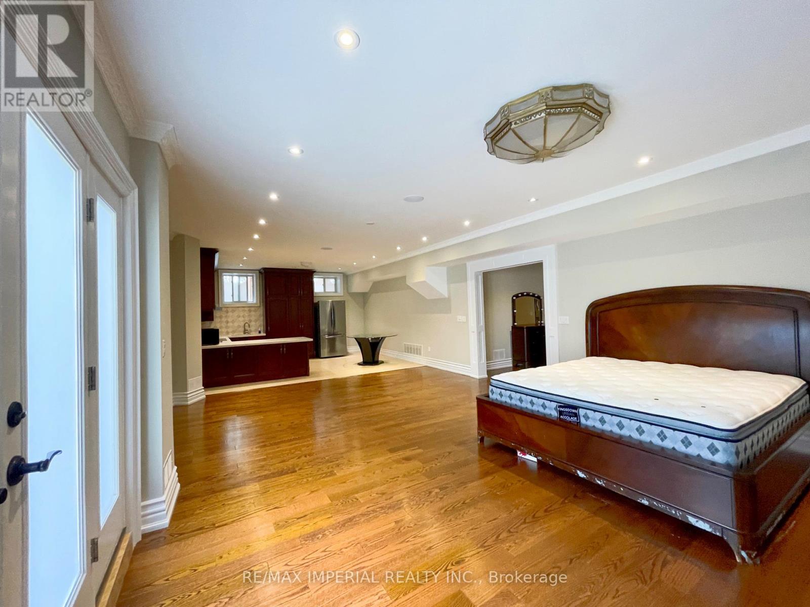 Lower - 63 Norton Avenue, Toronto, Ontario  M2N 4A2 - Photo 11 - C12131845